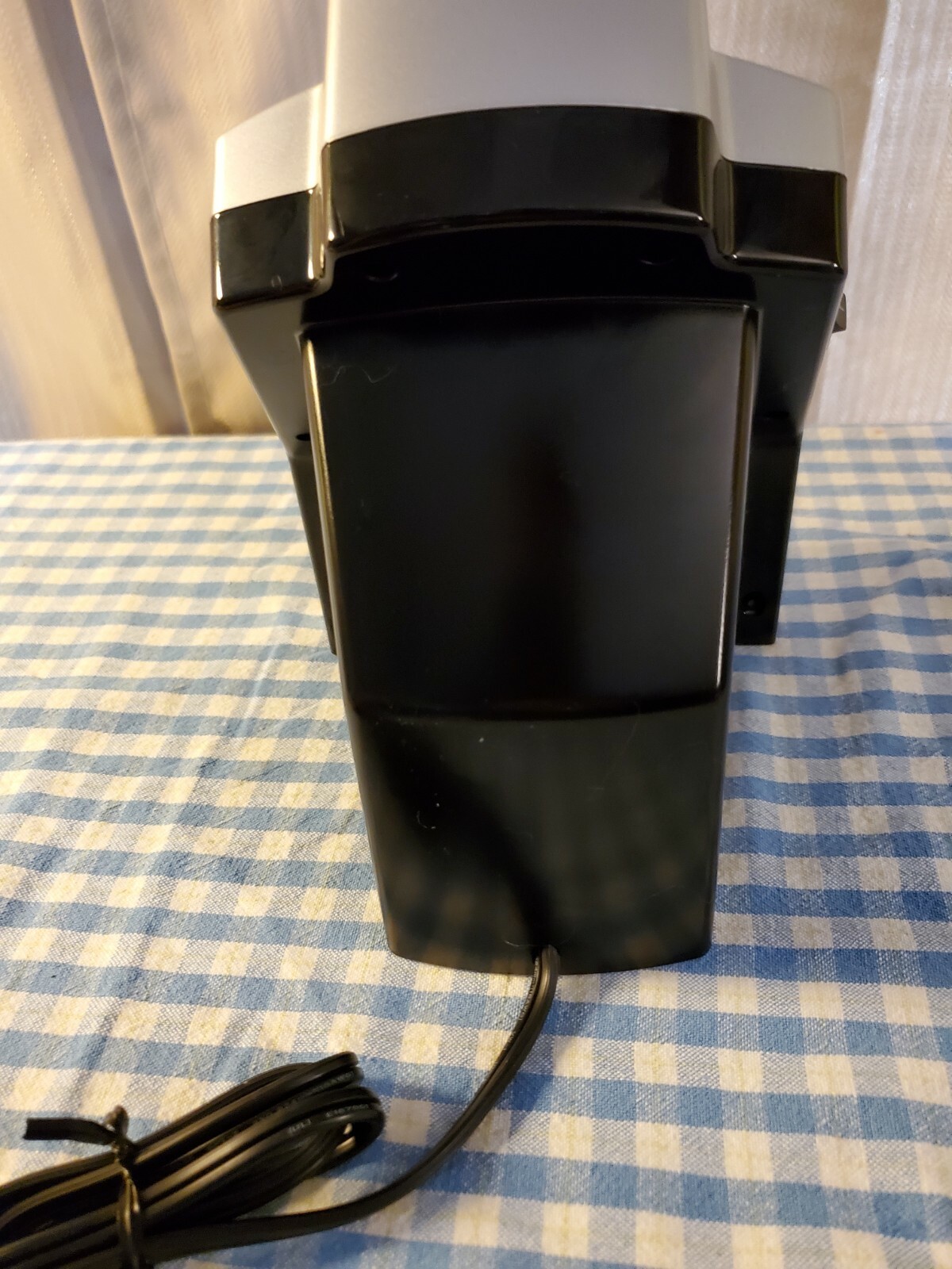 Yonanas Frozen Desert Maker Dole Black Silver Model 901 w/ Books CLEAN