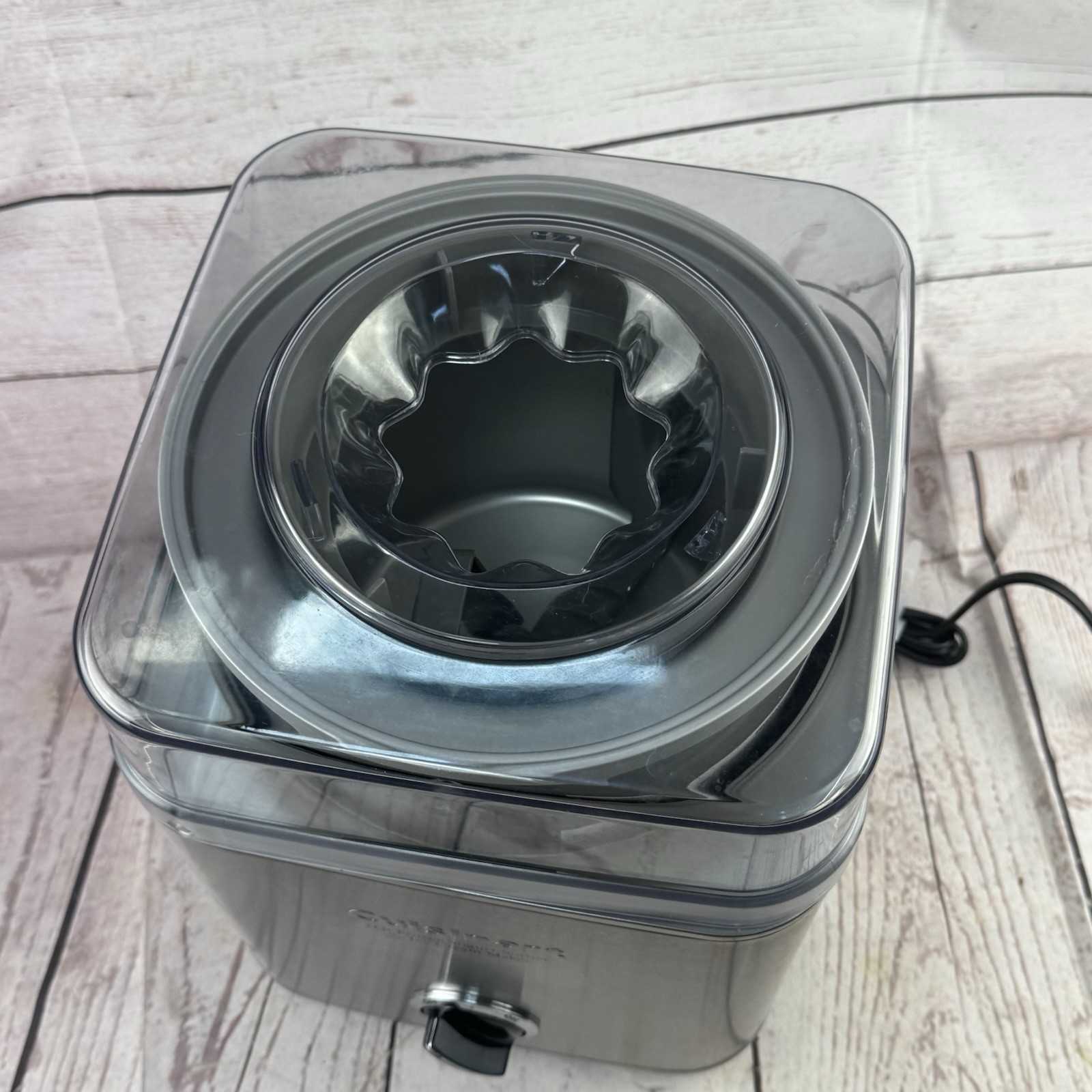Cuisinart ICE 30BCP1 2 Qt Ice Cream Maker Chrome Broken Mixing Paddle