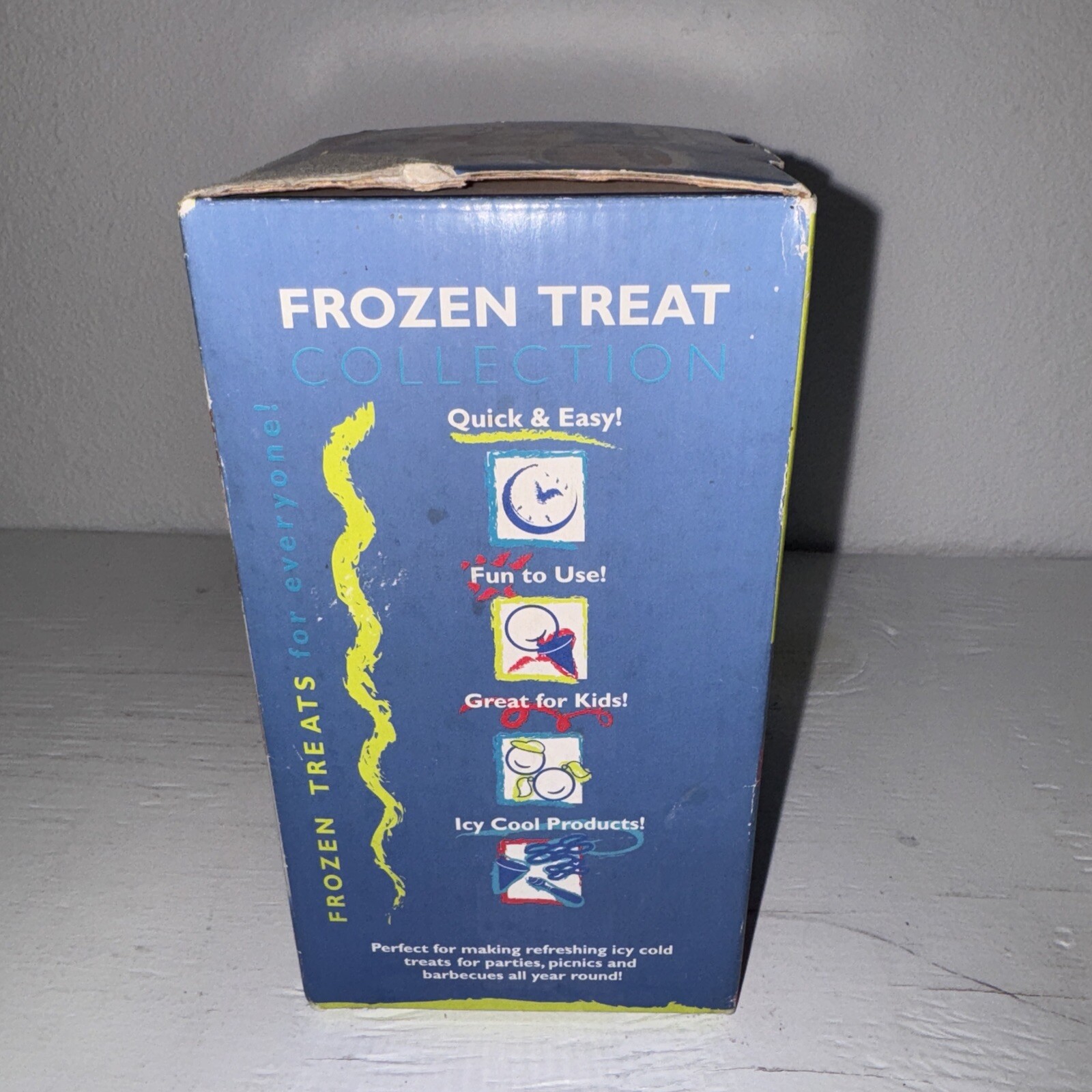 New Ice Cream Sandwich Maker & Spreader White (Box Damaged)