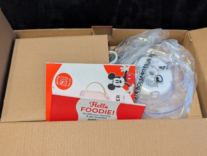Dash Disney Mickey and Minnie Ice Cream Maker Mugs, New In Box. Date night Idea