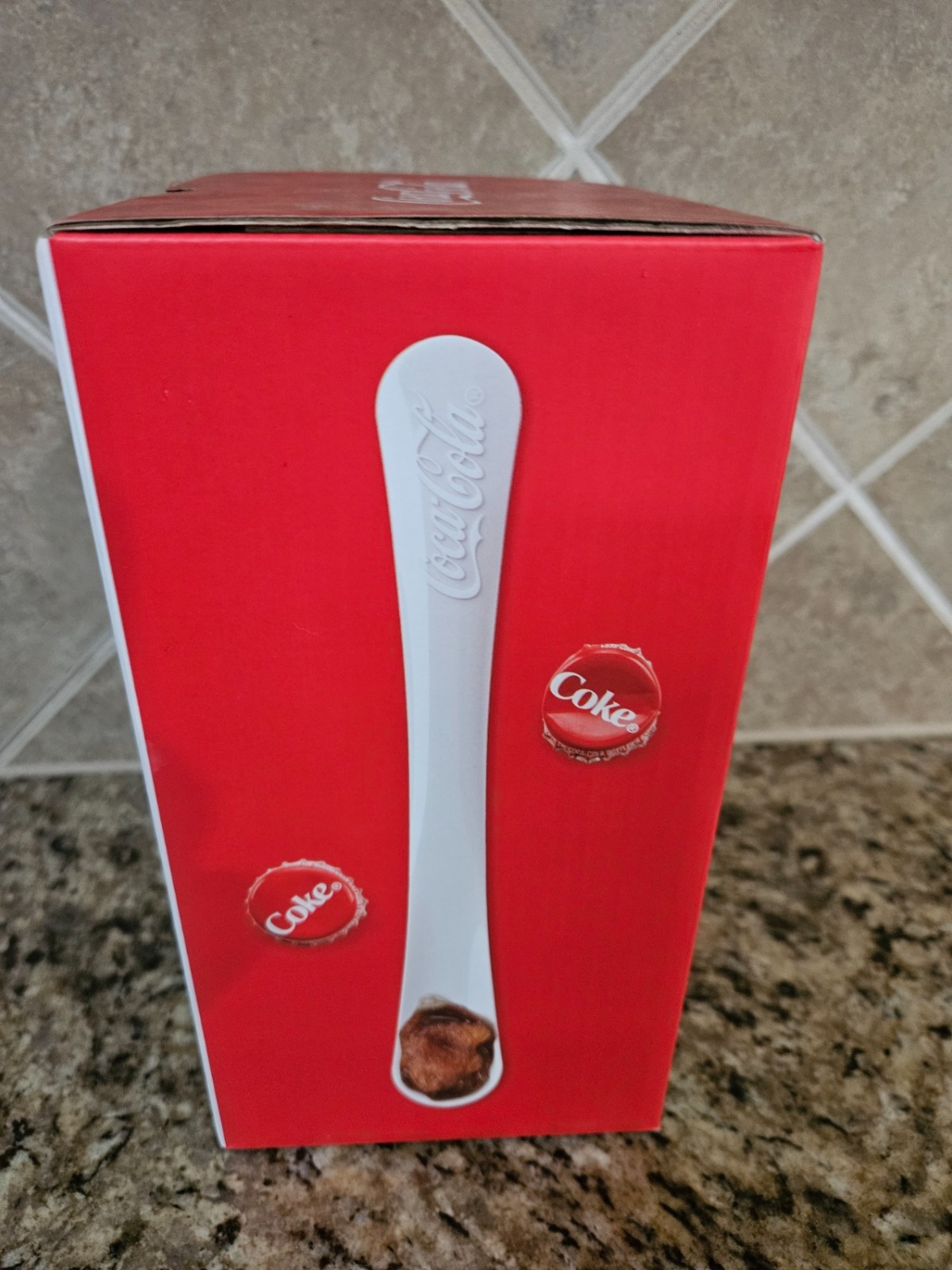 Coca-Cola Float & Slushy Maker Retro Make and large package of vintage napkins