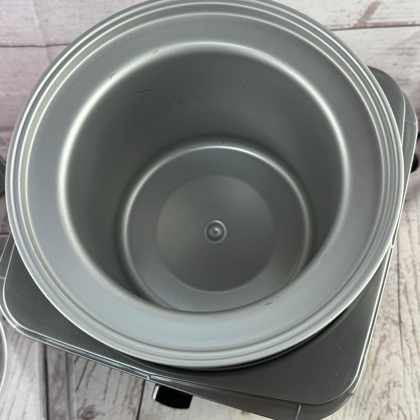 Cuisinart ICE 30BCP1 2 Qt Ice Cream Maker Chrome Broken Mixing Paddle