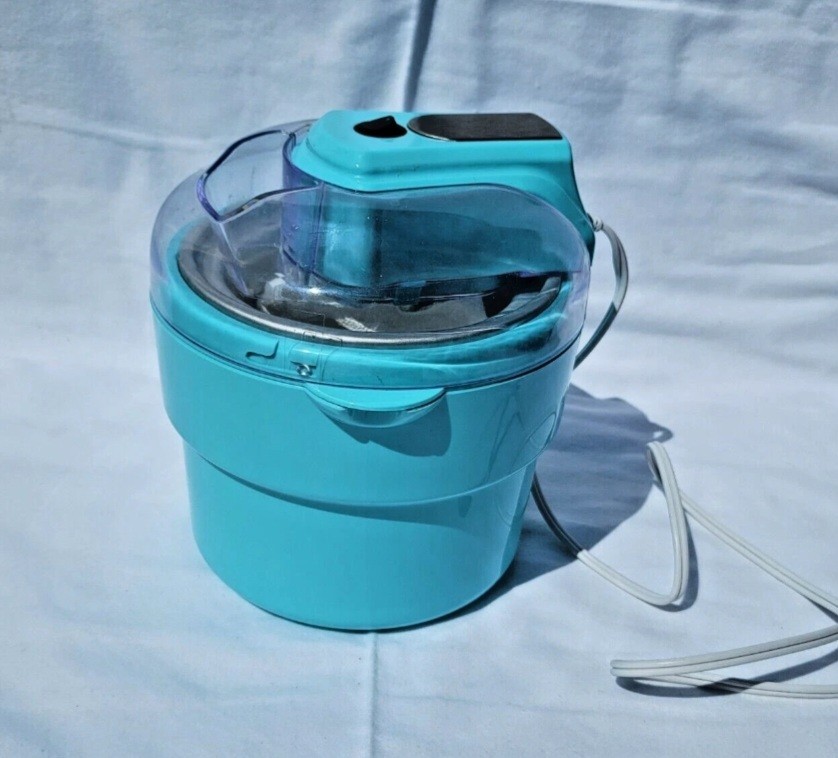 Wolfgang Puck 1.5 Qt Ice Cream Dessert Maker BICM2000 Ice Blue Green. New!
