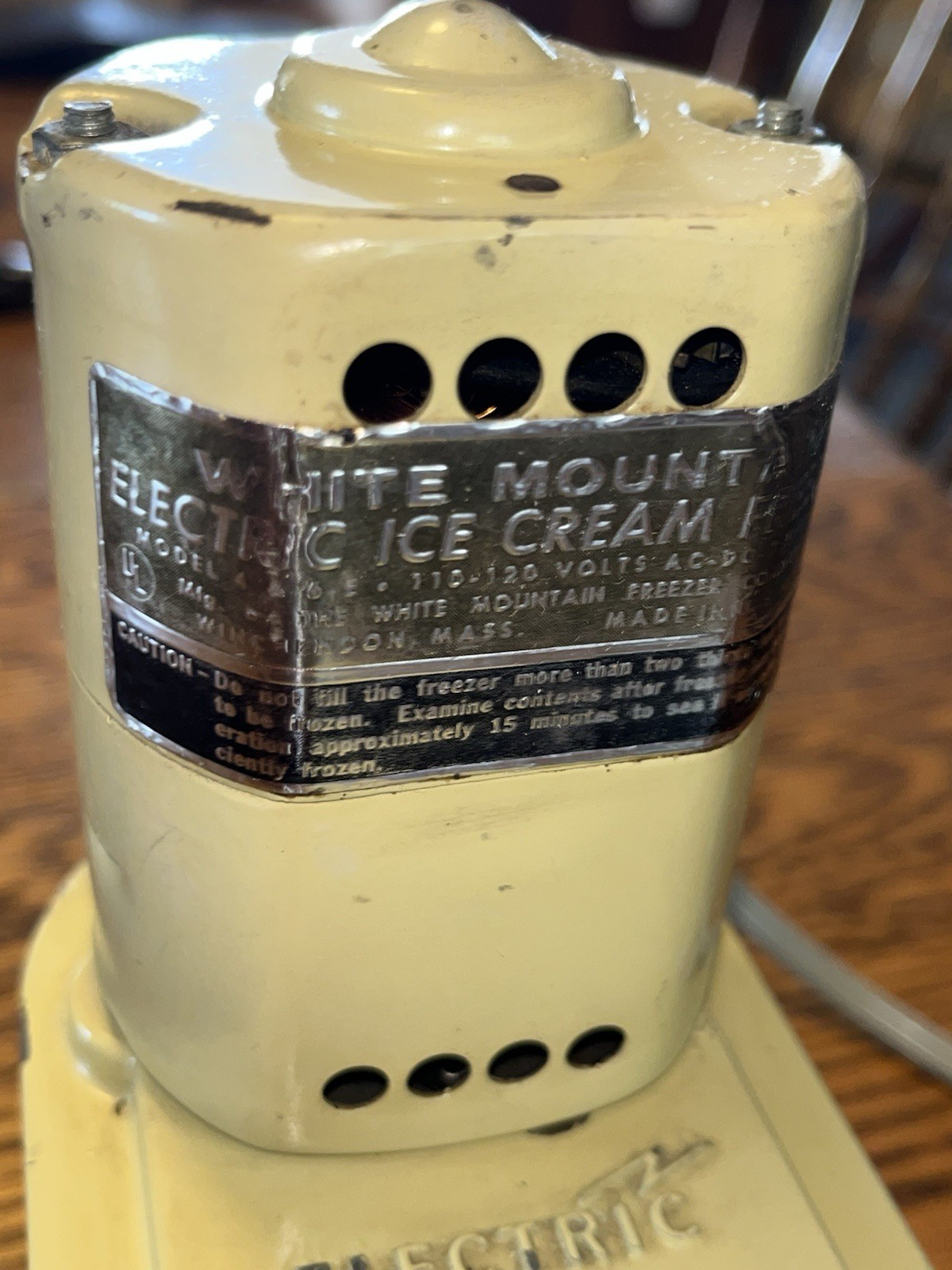 NICE White Mountain 6 Qt Electric Working Ice Cream Freezer Motor Only Model 4-E