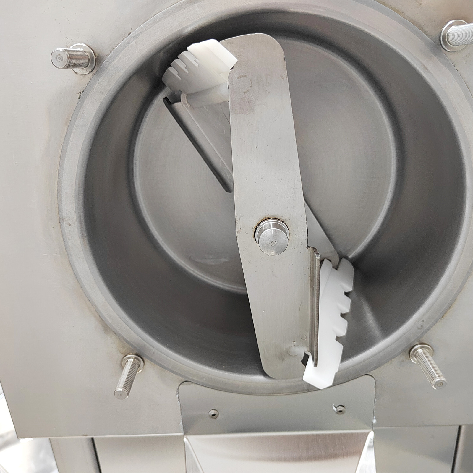 Frozen Yoghurt Gelato Maker Hard Serve Ice Cream Machine 110V 18-25L/h Output