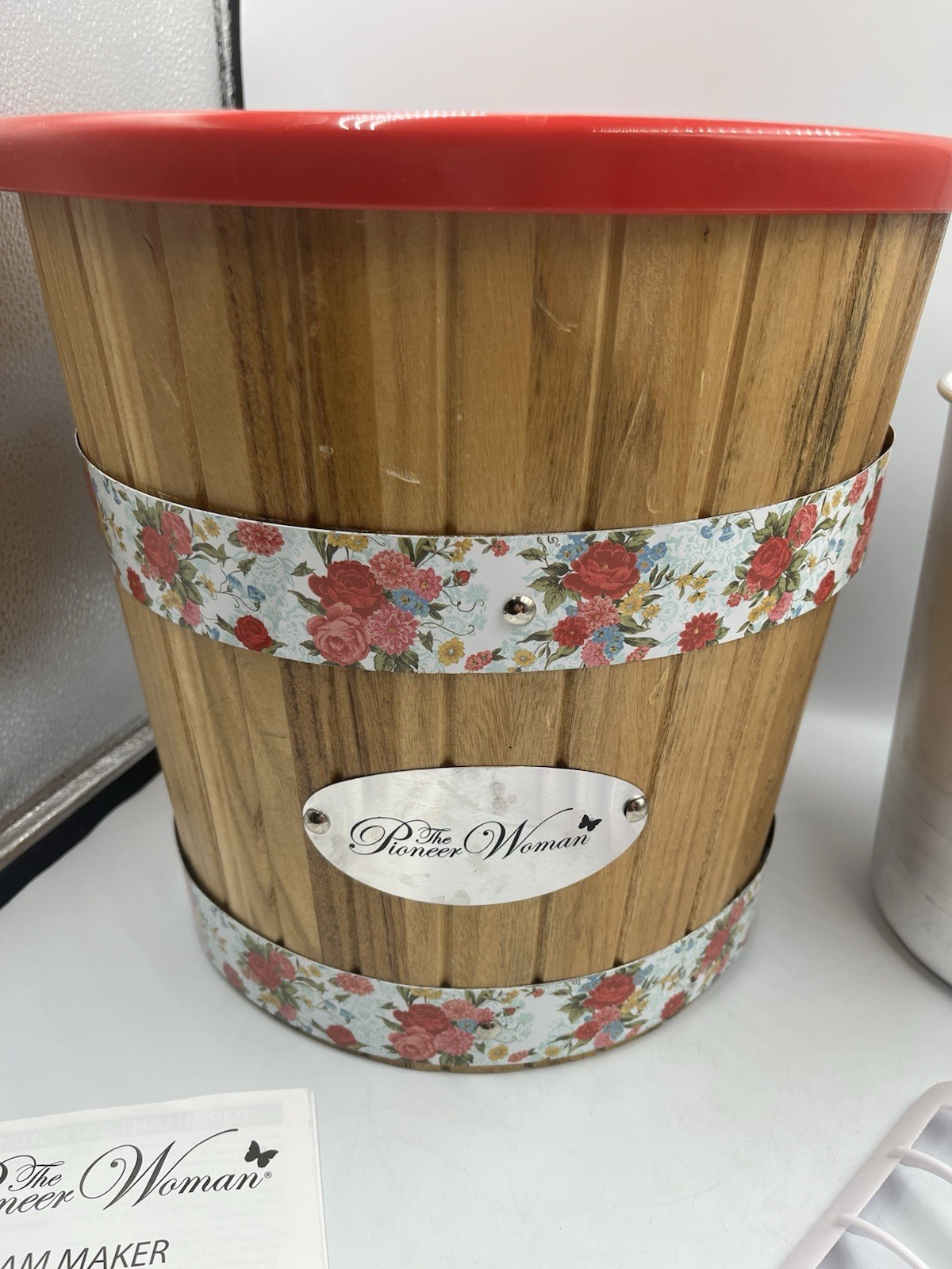 The Pioneer Woman electric Ice Cream Maker, Sweet Rose.PARTS ONLY , NOT COMPLETE