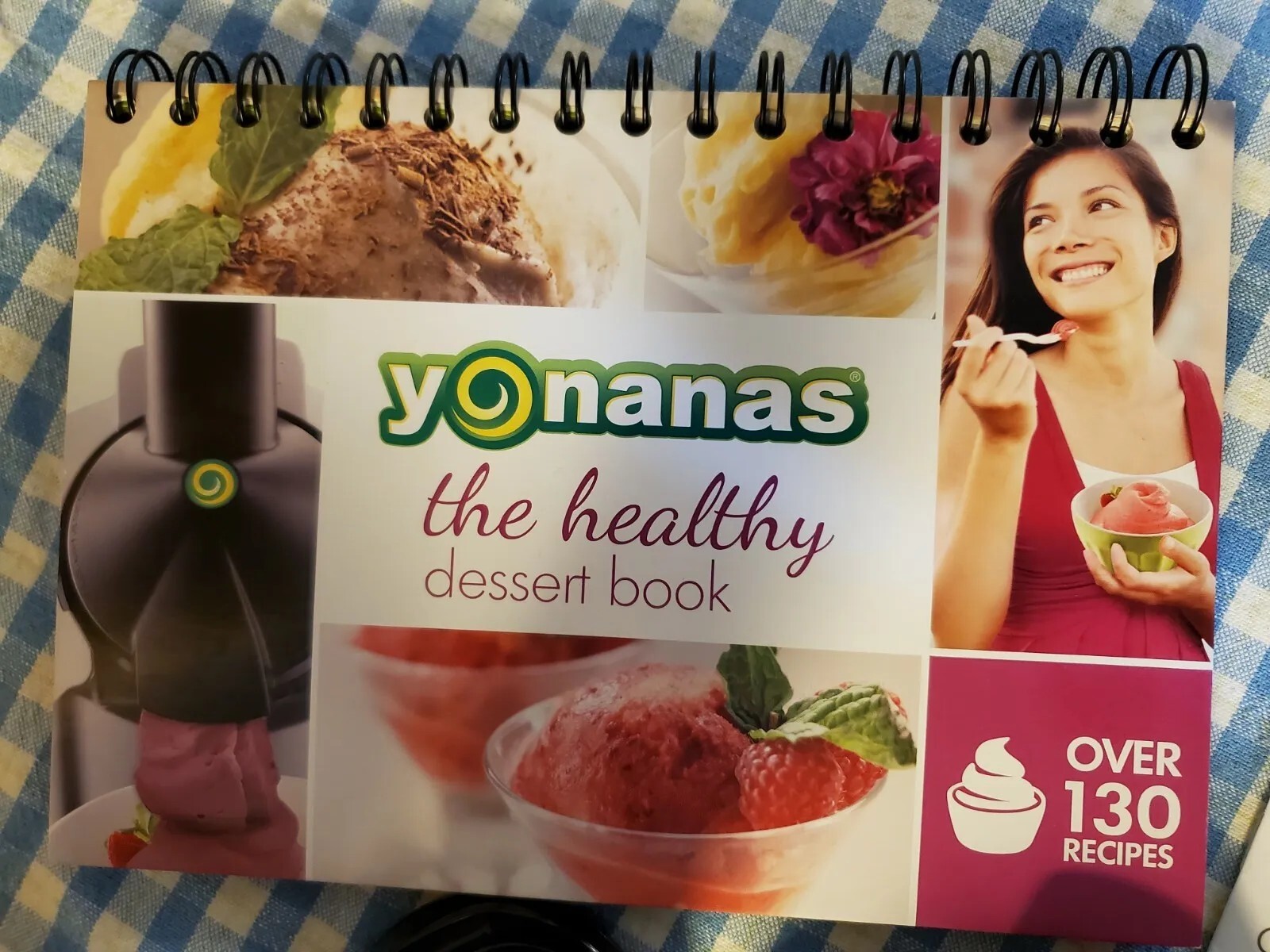 Yonanas Frozen Desert Maker Dole Black Silver Model 901 w/ Books CLEAN