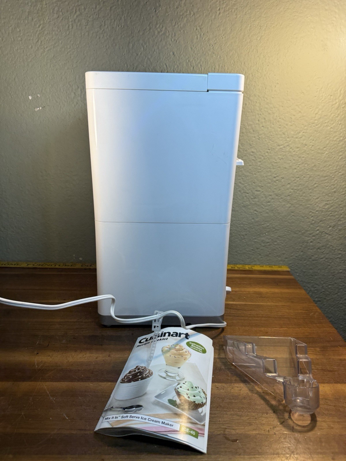 Cuisinart ICE-45P1 Mix Serve 1.5-Quart Soft Service Ice Cream Maker – White