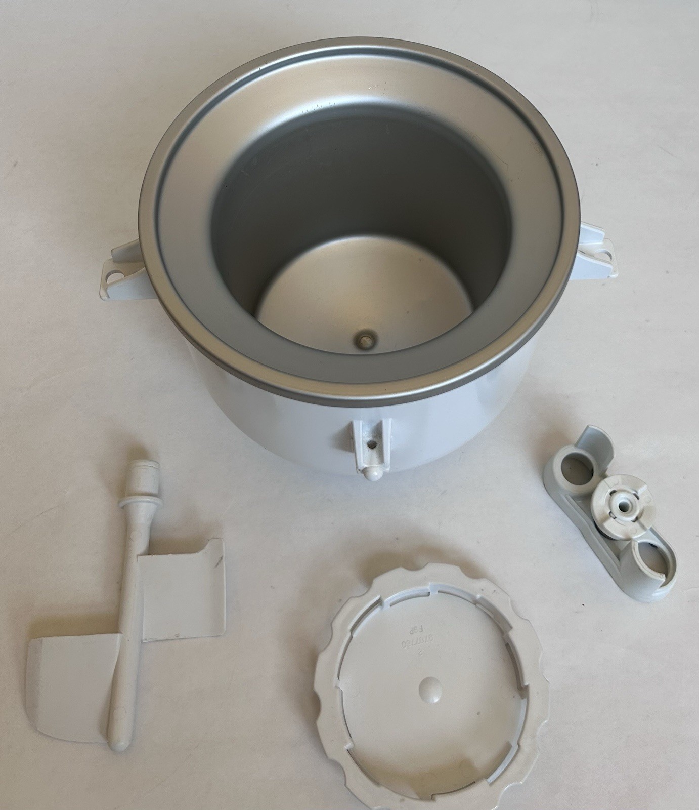 KitchenAid Ice Cream Maker Attachment KICAOWH Bowl DasherbDrive Assembly