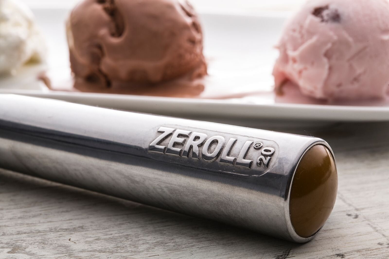 Zeroll, Size 20, in Silver 1020 Original Ice Cream Unique 2-Ounce,