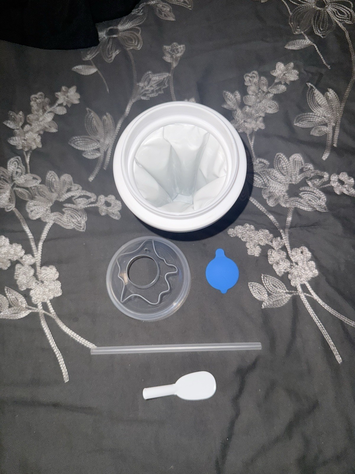 Frozen-Magic: “BLUE” Slushy Maker Cups.
