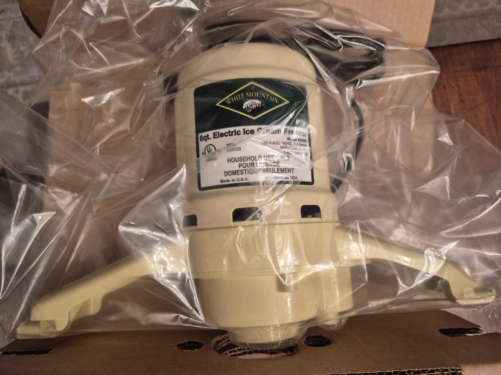 UNUSED White Mountain 6 Qt ELECTRIC Ice Cream FREEZER Maker USA Made