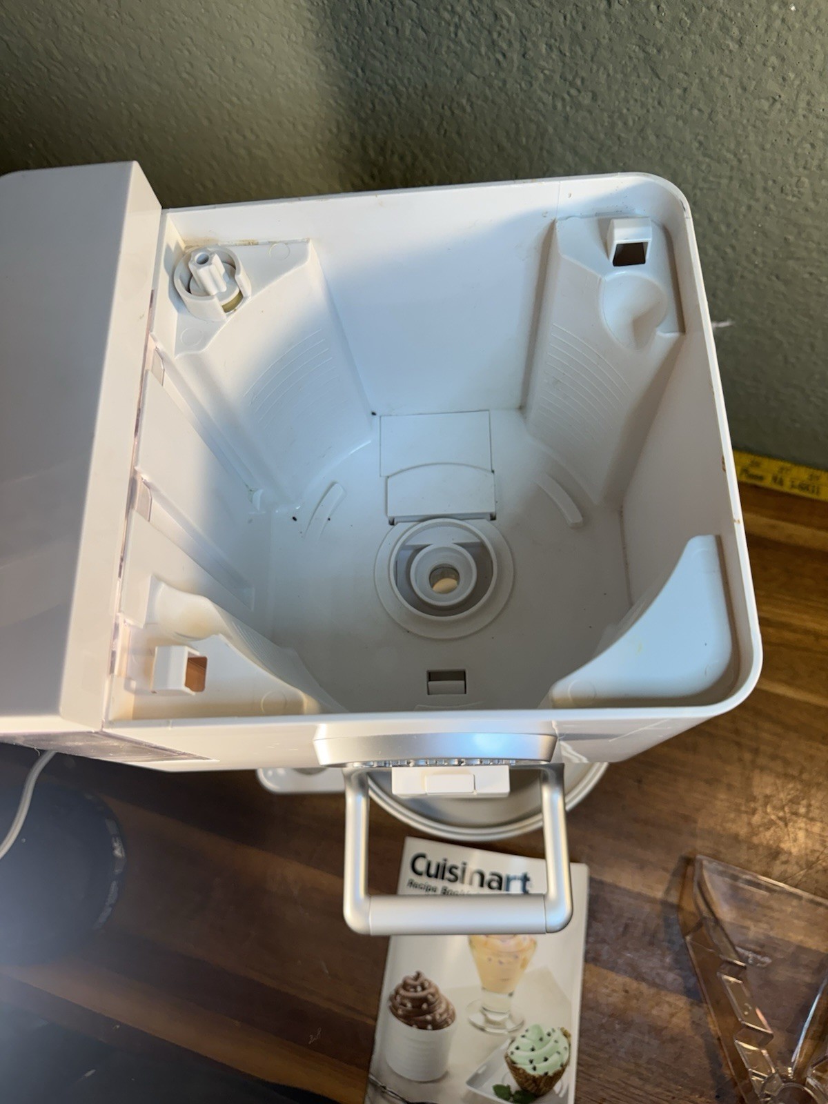 Cuisinart ICE-45P1 Mix Serve 1.5-Quart Soft Service Ice Cream Maker – White