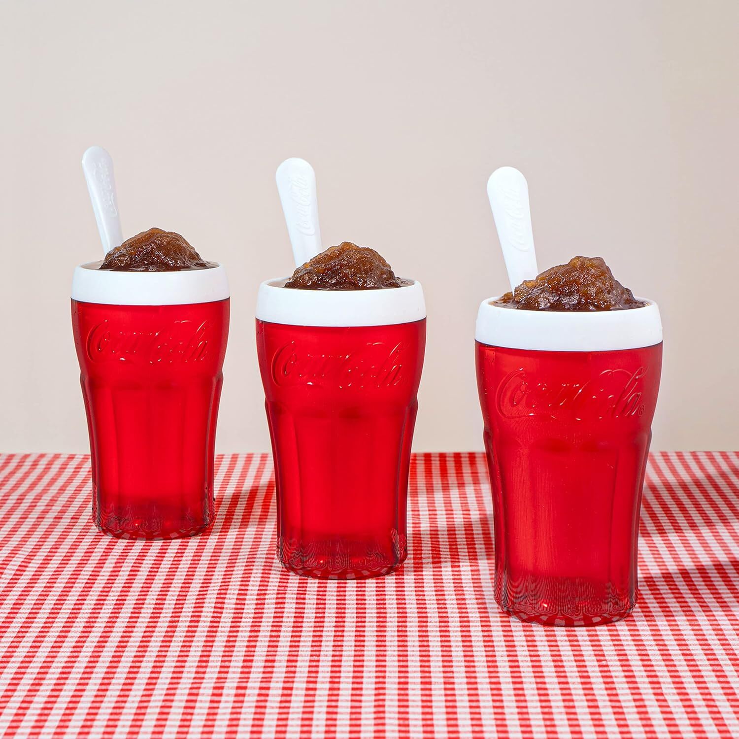 Coca-Cola Float & Slushy Maker, Retro Make and Serve Cup withFreezer CoreCreates