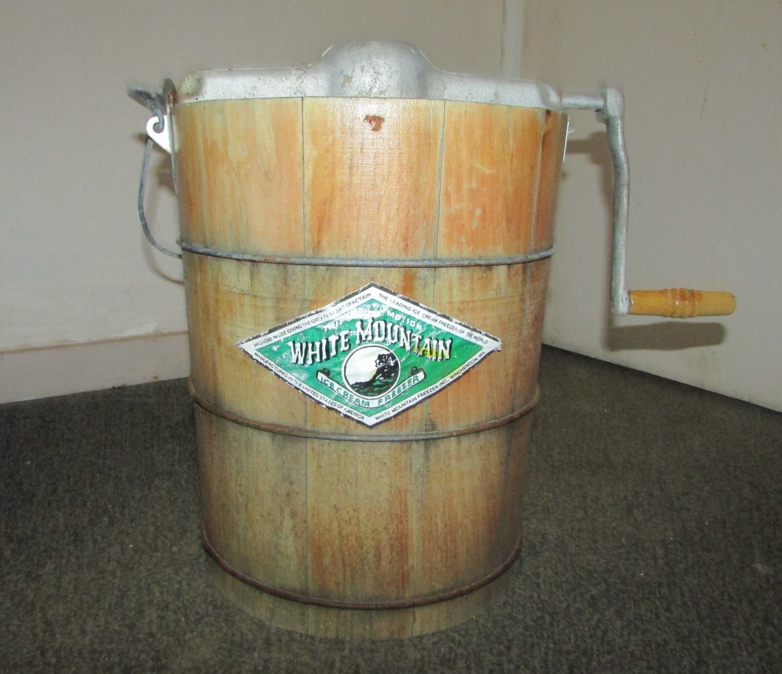 Vintage White Mountain Freezer Ice Cream Maker Manual Crank – Wood Bucket – AGED