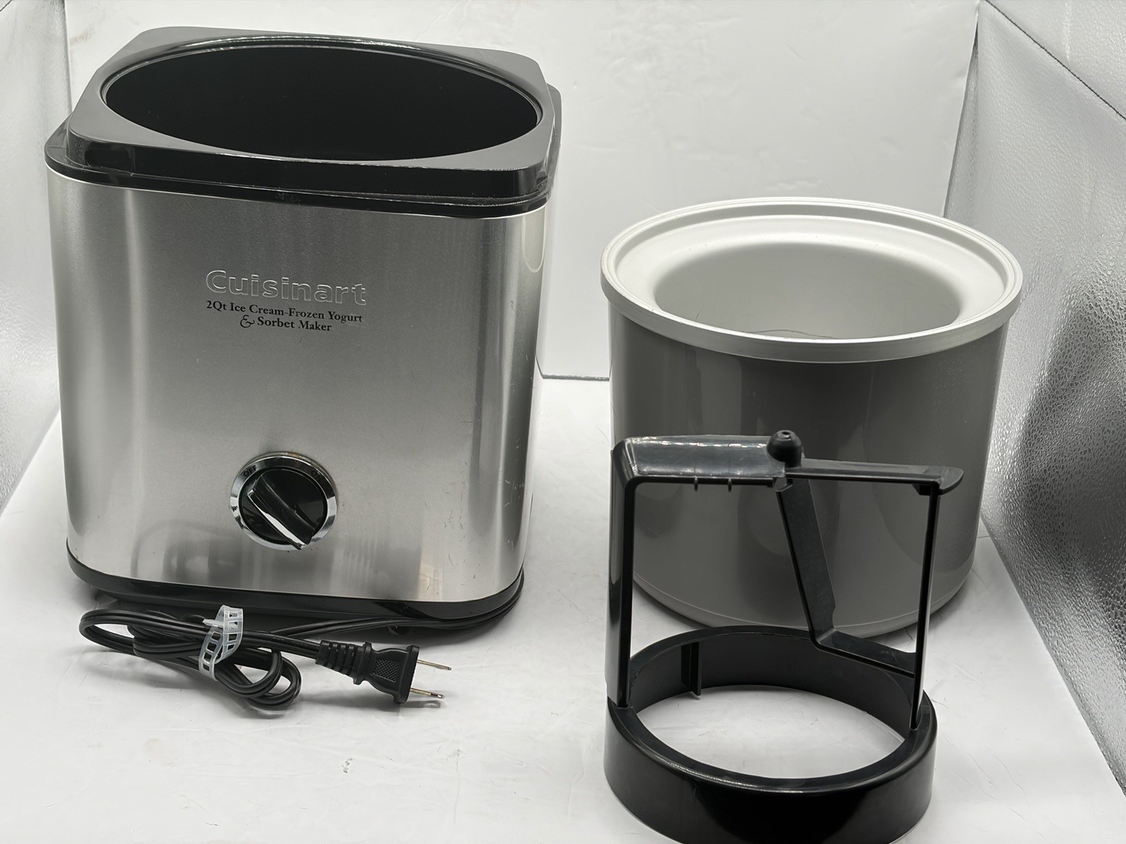 Cuisinart Electric Ice Cream Frozen Yogurt, Sorbet Maker Pure Indulgence 2-Quart