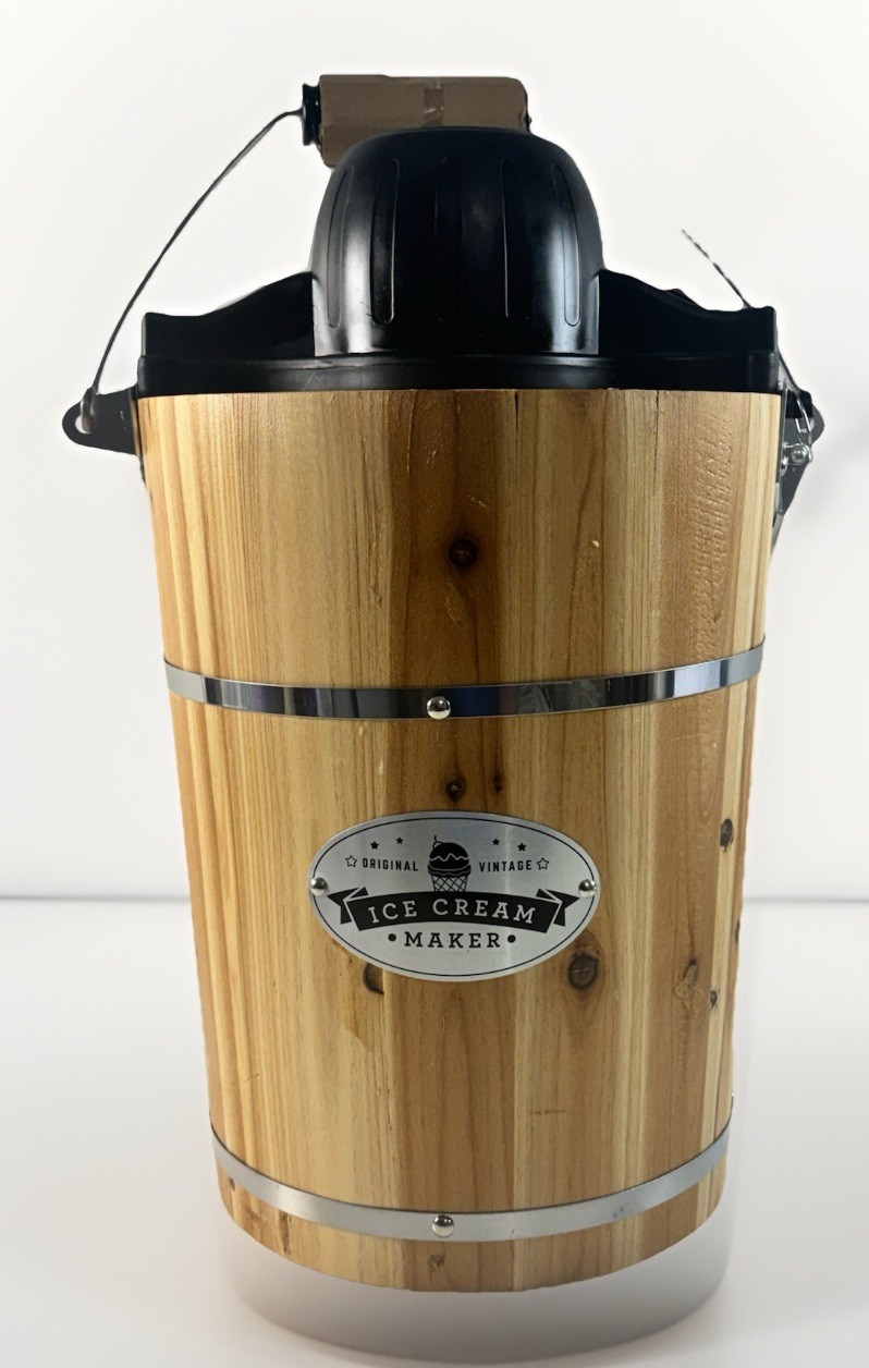 Elite Gourmet EIM916 Old Fashioned 6 Quart Wood Bucket Electric Ice Cream Maker