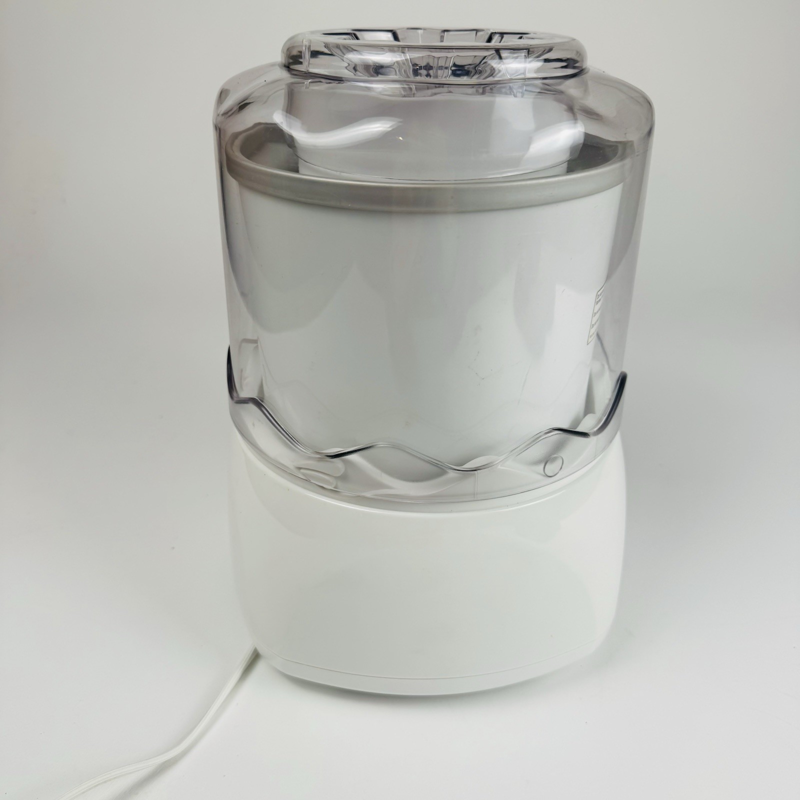 Cuisinart ICE-20, 1.5-Quart Ice Cream and Sorbet Maker – White