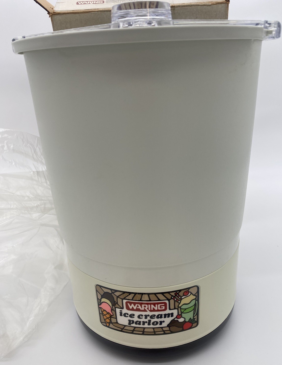 Vintage Waring Ice Cream Parlor Machine CF5201 White New Open Box