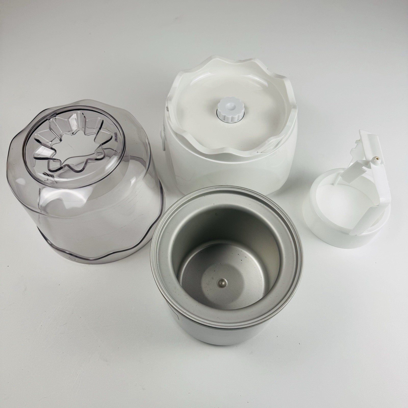 Cuisinart ICE-20, 1.5-Quart Ice Cream and Sorbet Maker – White
