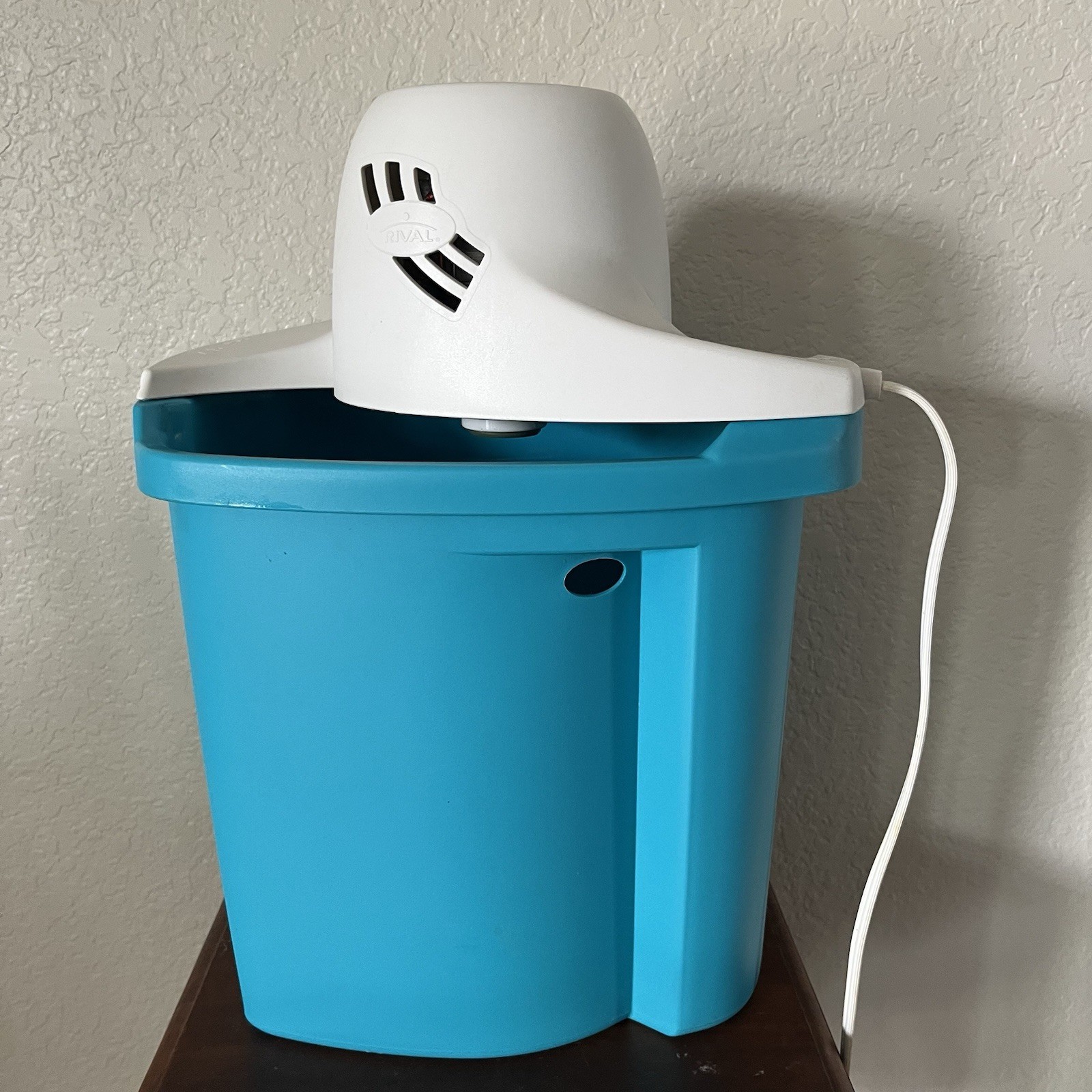 Vintage Electric Rival Ice Cream Maker 4 Qt 2005
