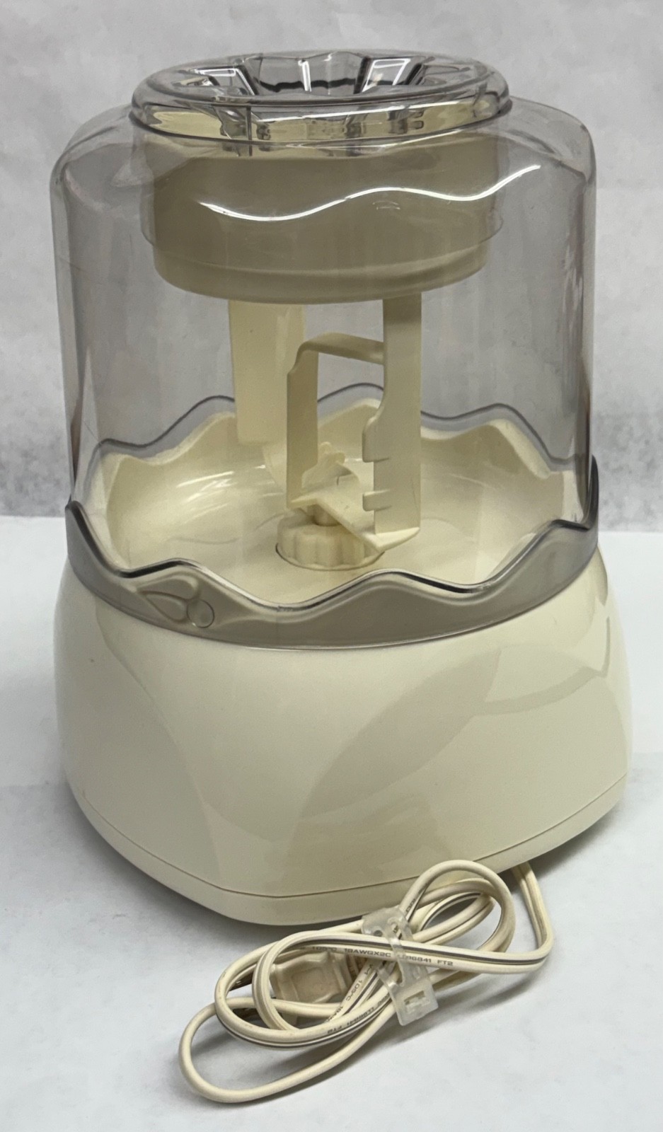Cuisinart Ice Cream Maker Machine, 1.5 Quart Double Insulated ICE-21P1 White