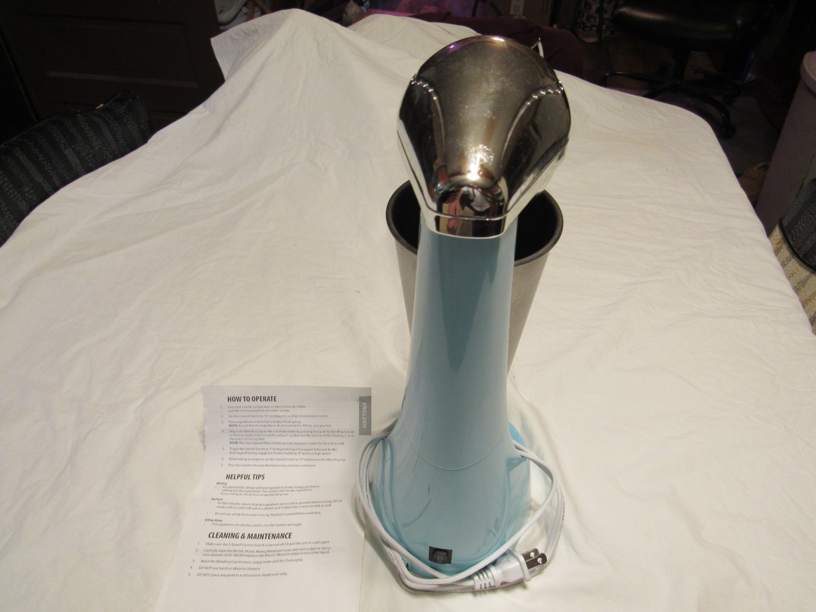 Nostalgia Two-Speed Milkshake Maker With 450 ml Stainless Cup