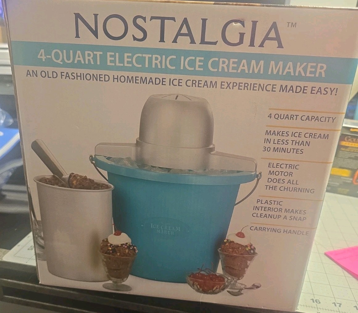 Nostalgia 4-Quart Electric Ice Cream Maker Homemade Ice Cream NEW SEALED BOX