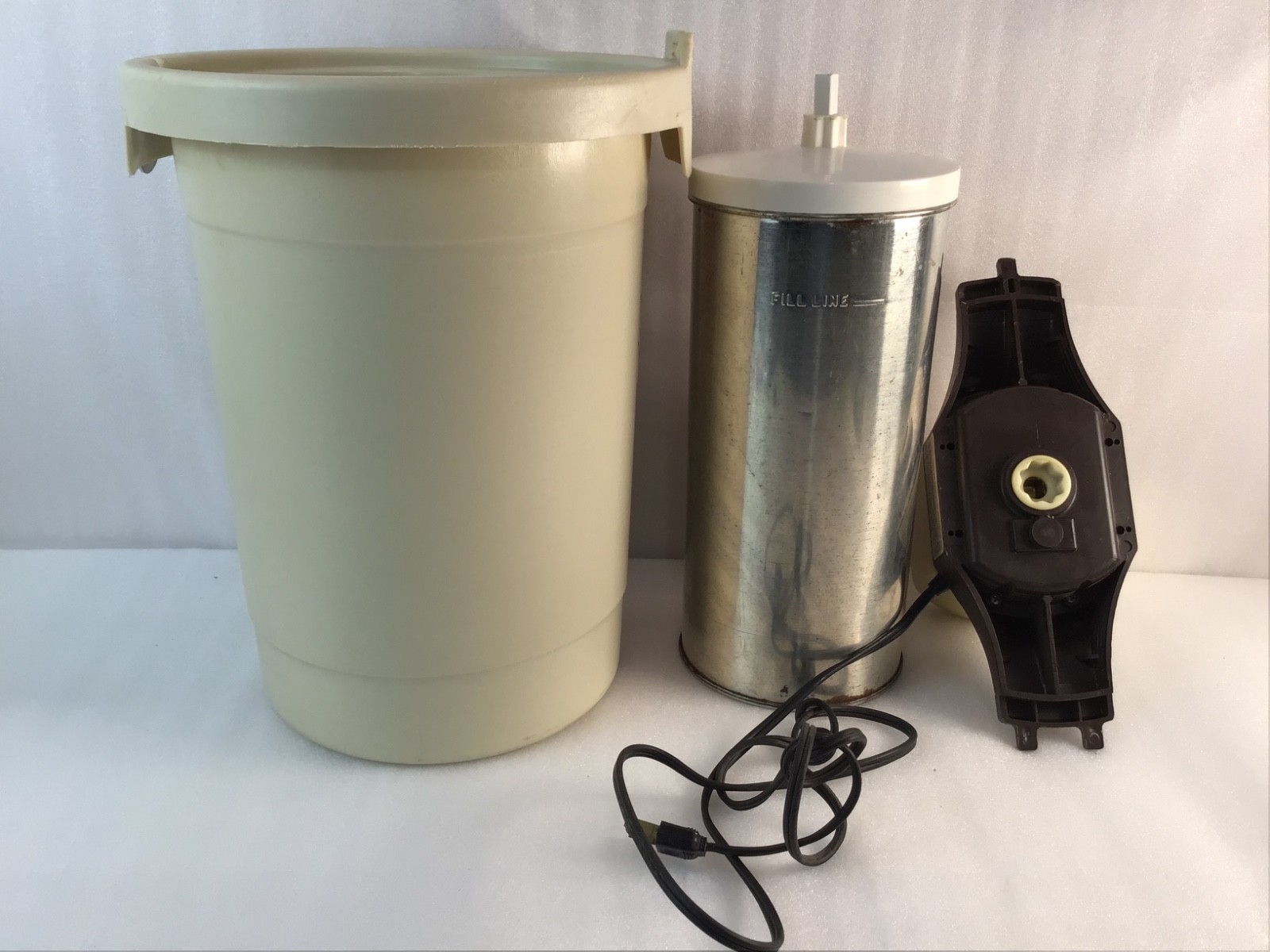 Richmond Cedar Works RCW Model 71 Ice Cream Maker 4 Quart Working Clean Summer
