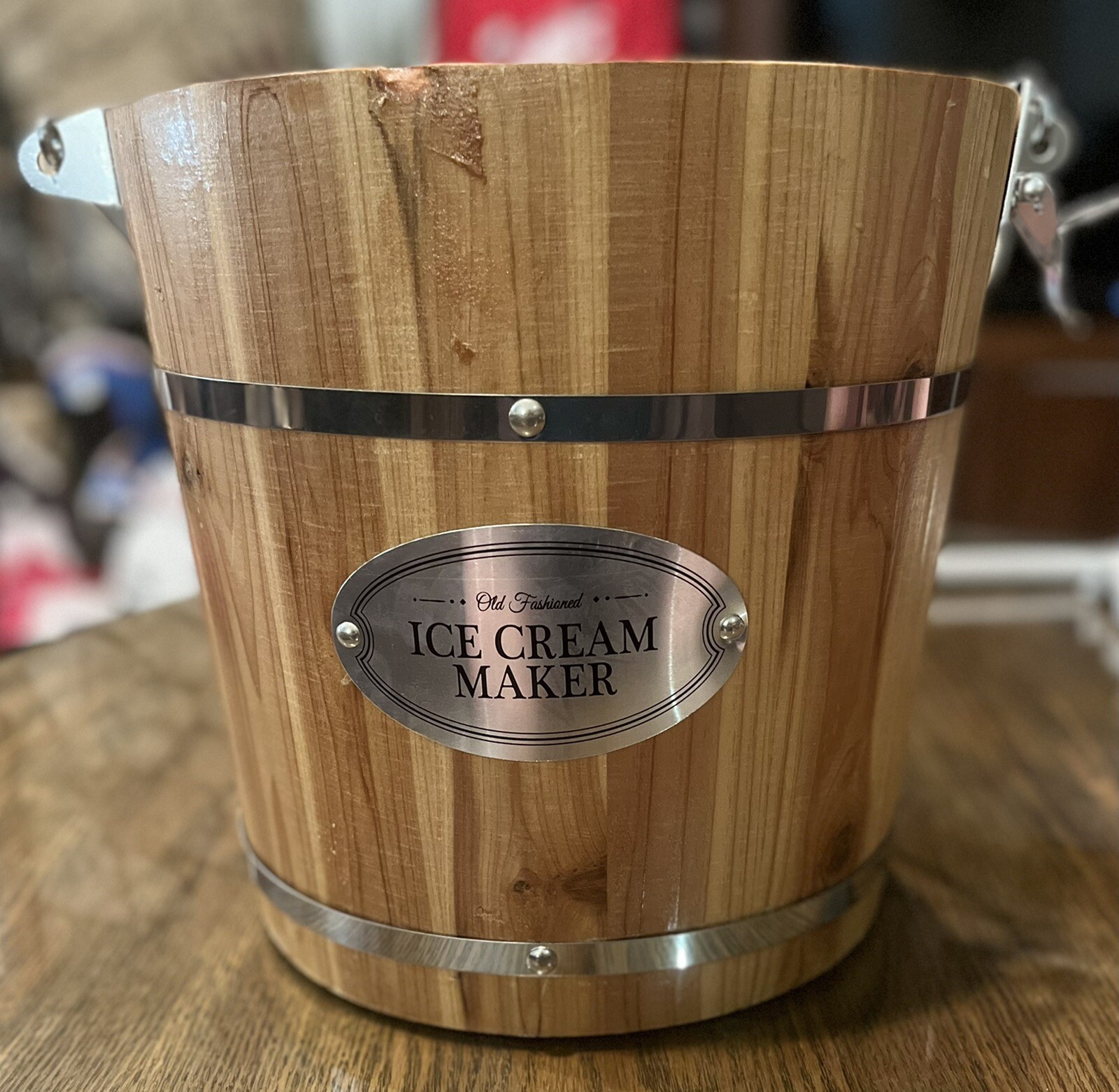 Elite Gourmet EIM-502 4 Quart Vintage Replacement Wood Bucket W/ Handle & Latch
