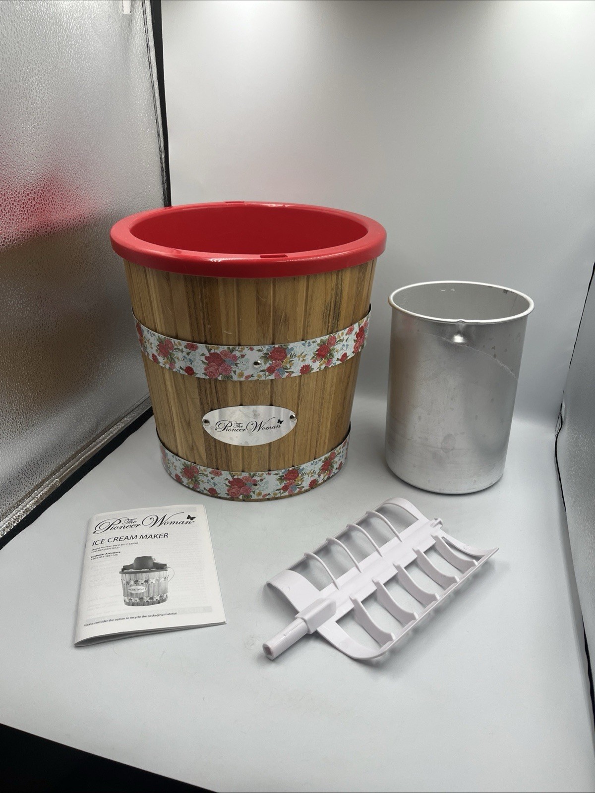 The Pioneer Woman electric Ice Cream Maker, Sweet Rose.PARTS ONLY , NOT COMPLETE