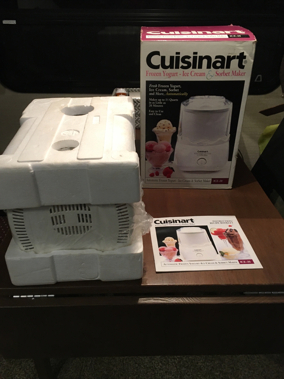 Cuisinart Ice-20 Frozen Yogurt-Ice Cream & Sorbet Maker Fully Automatic 1 1/2 QT