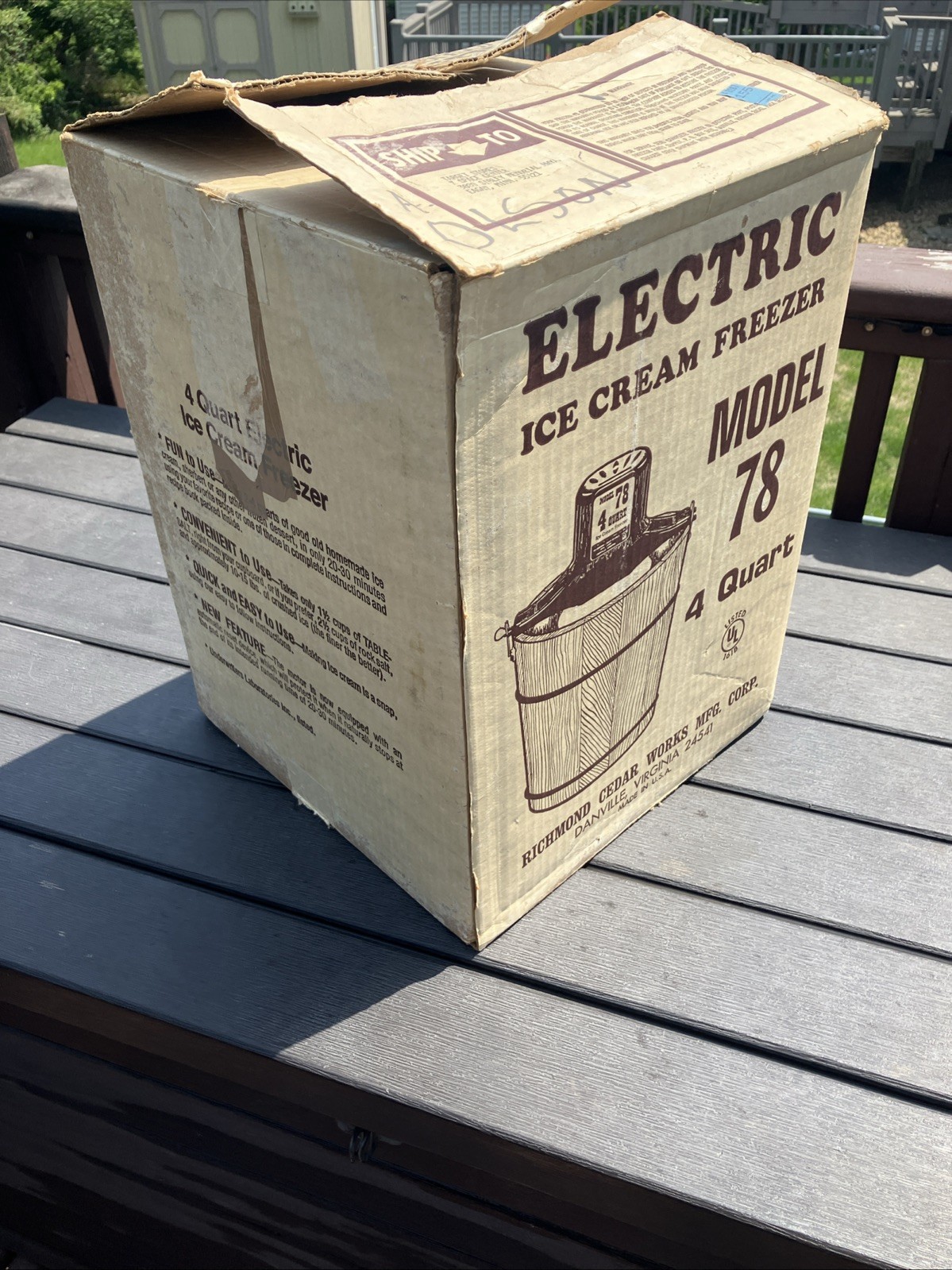 Model 78 4 Quart Ice Cream Freezer Richmond Cedar Works VINTAGE