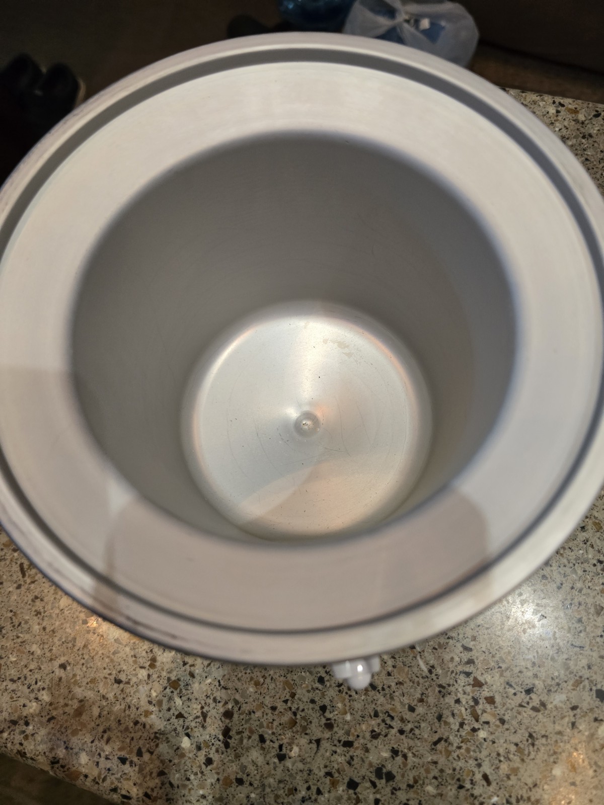KitchenAid Ice Cream Maker Stand Mixer Attachment 2 Qts Freezer Bowl