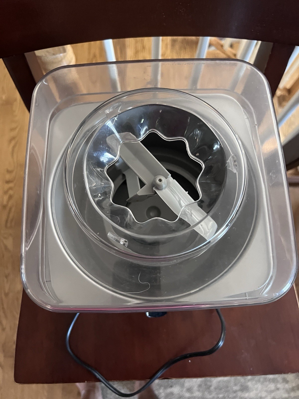Cuisinart Ice Cream Maker Frozen Yogurt Sorbet Large 2 Qt Used Works Very Well