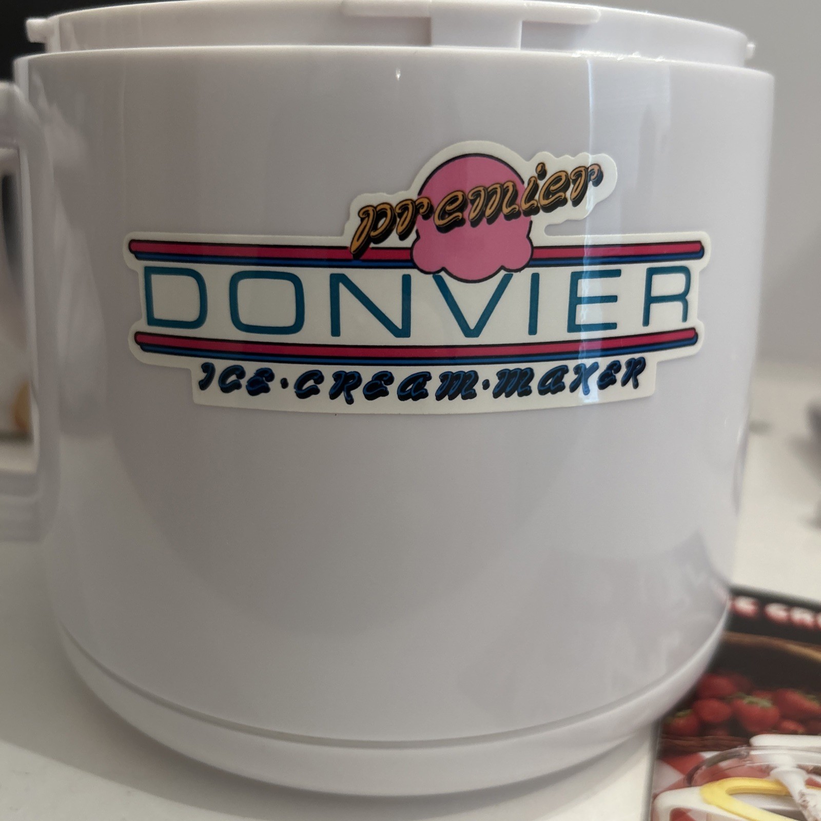 Donvier Premier Ice Cream Maker 1 Pint Manual Hand Crank – Open Box