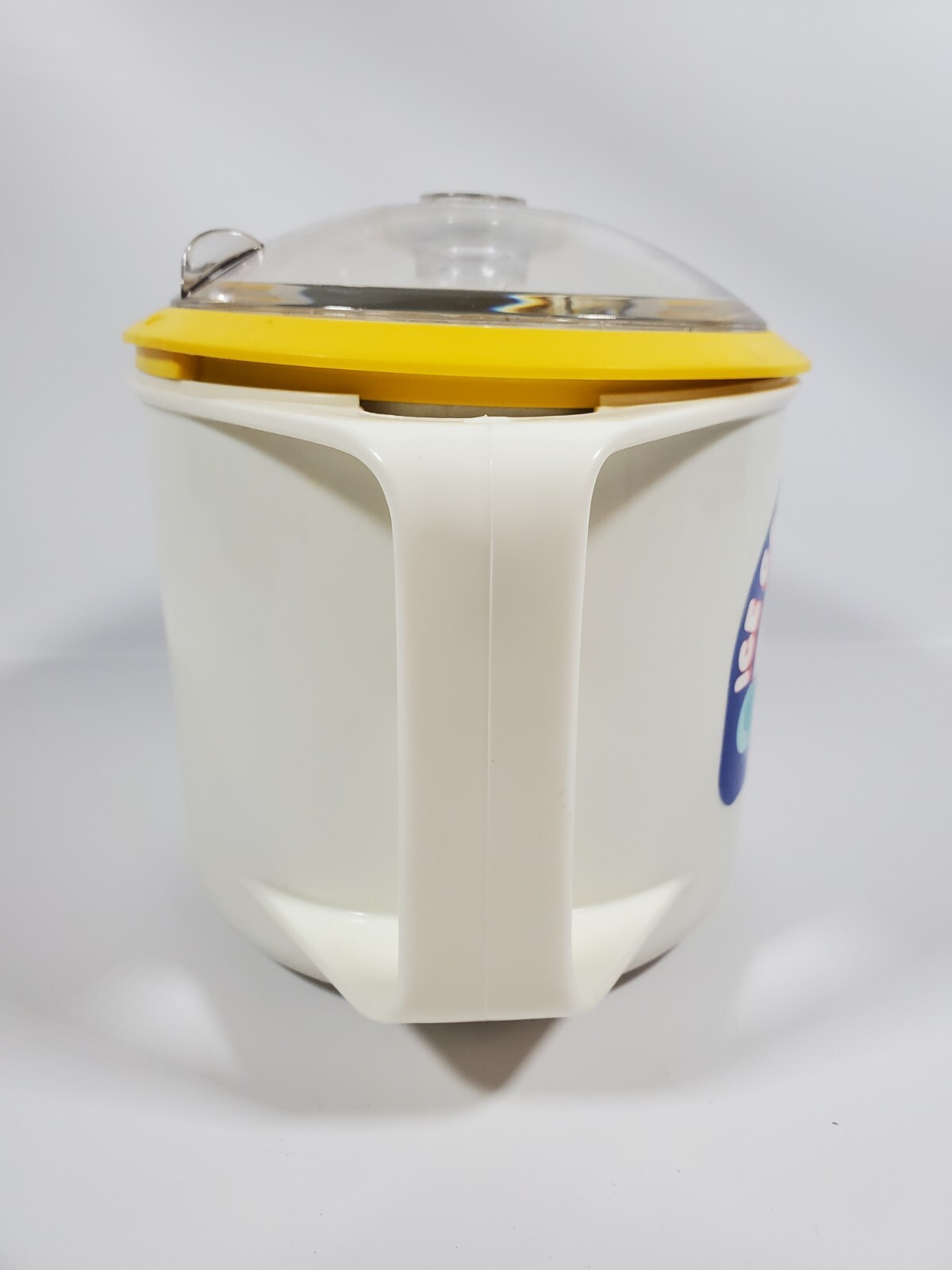Donvier Vintage Chillfast Ice Cream Maker 1 Quart 2 Pints Yellow Rim Japan