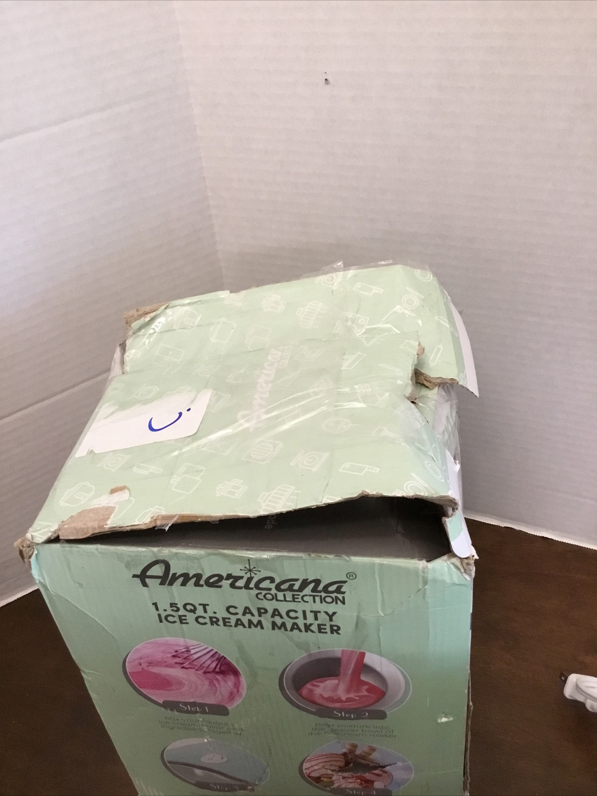 Americana EIM-1400M 1.5 Qt Ice Cream Freezer Bowl Automatic Homemade Electric