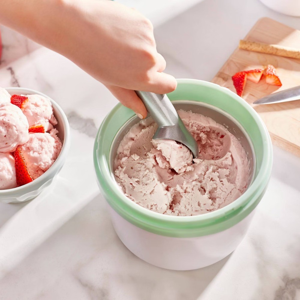Everyday Ice Cream and Ice Pop Maker