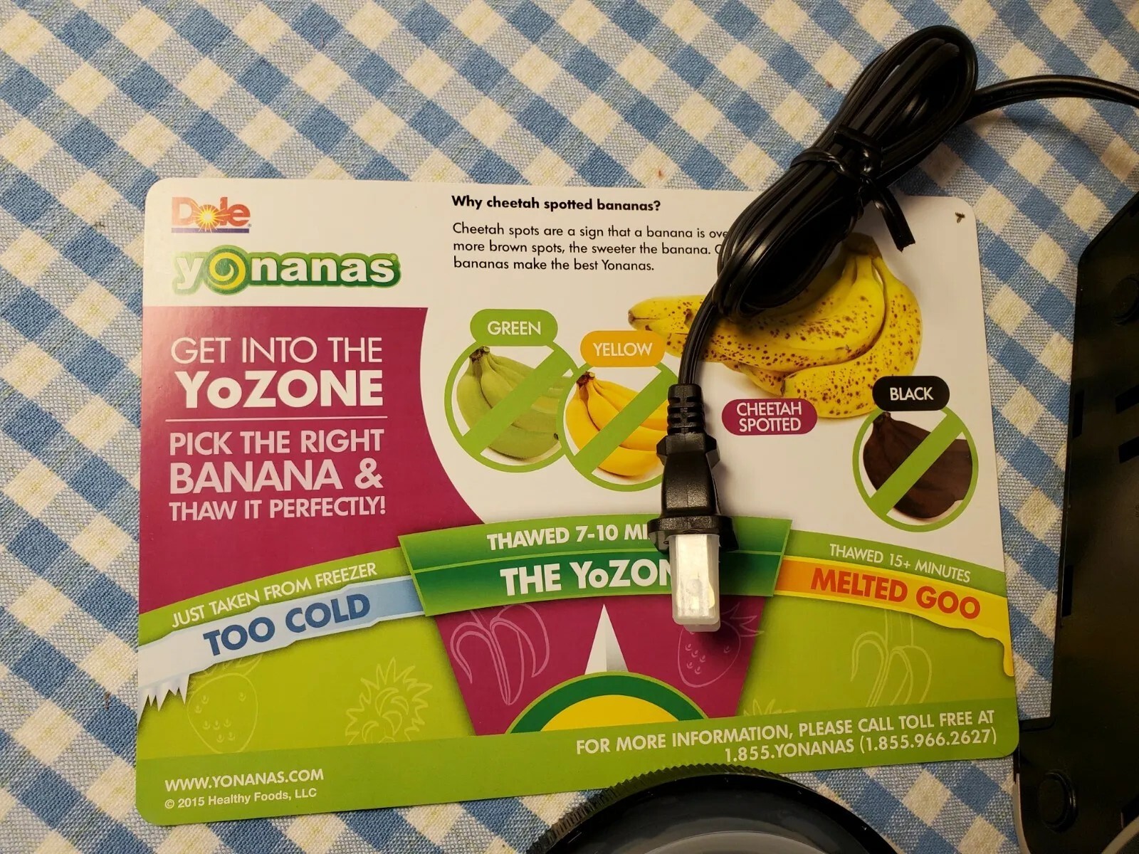 Yonanas Frozen Desert Maker Dole Black Silver Model 901 w/ Books CLEAN