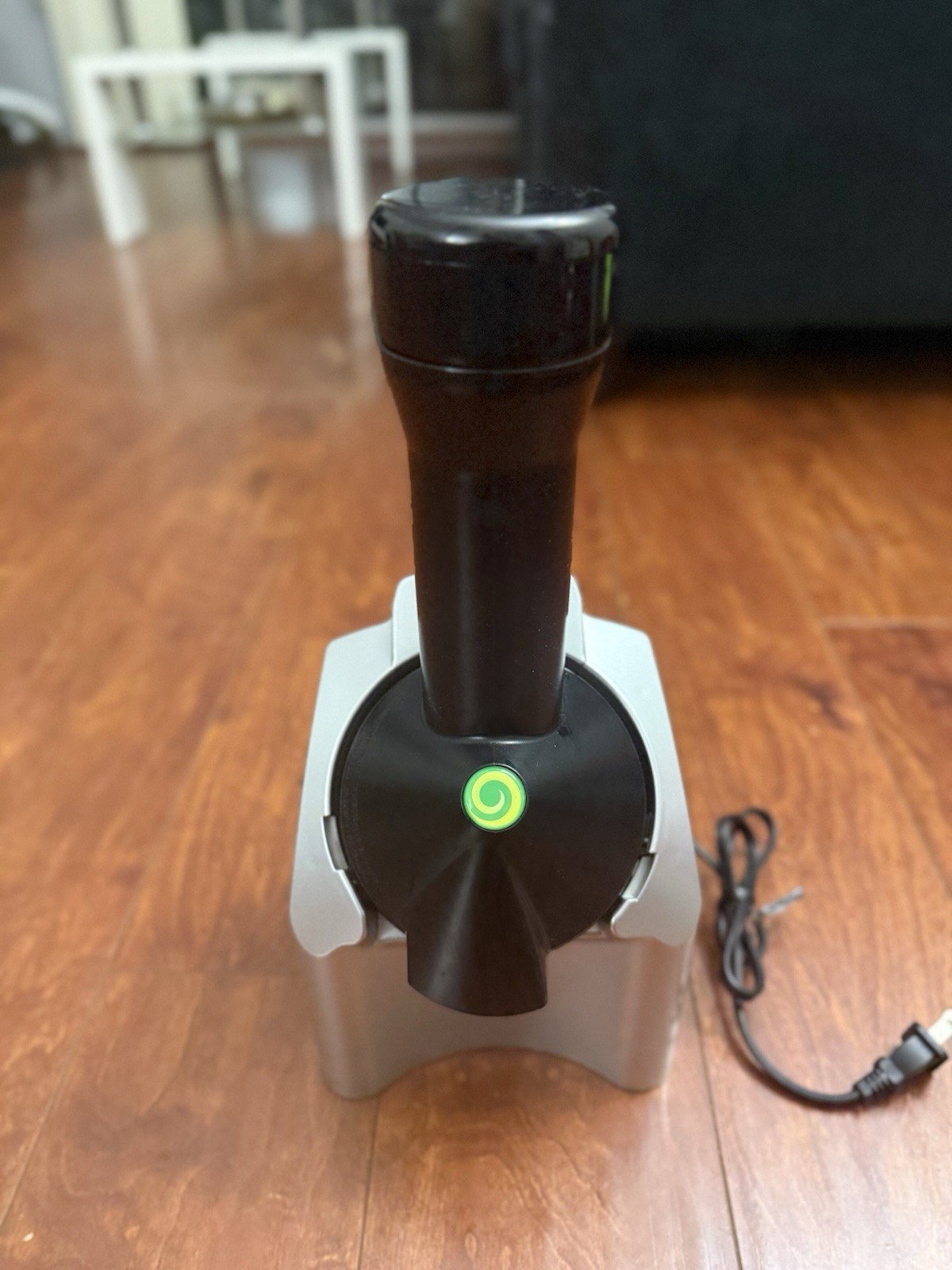 YONANAS Classic Vegan Non-Dairy Frozen Fruit Soft-Serve Dessert Maker, 200 Watts