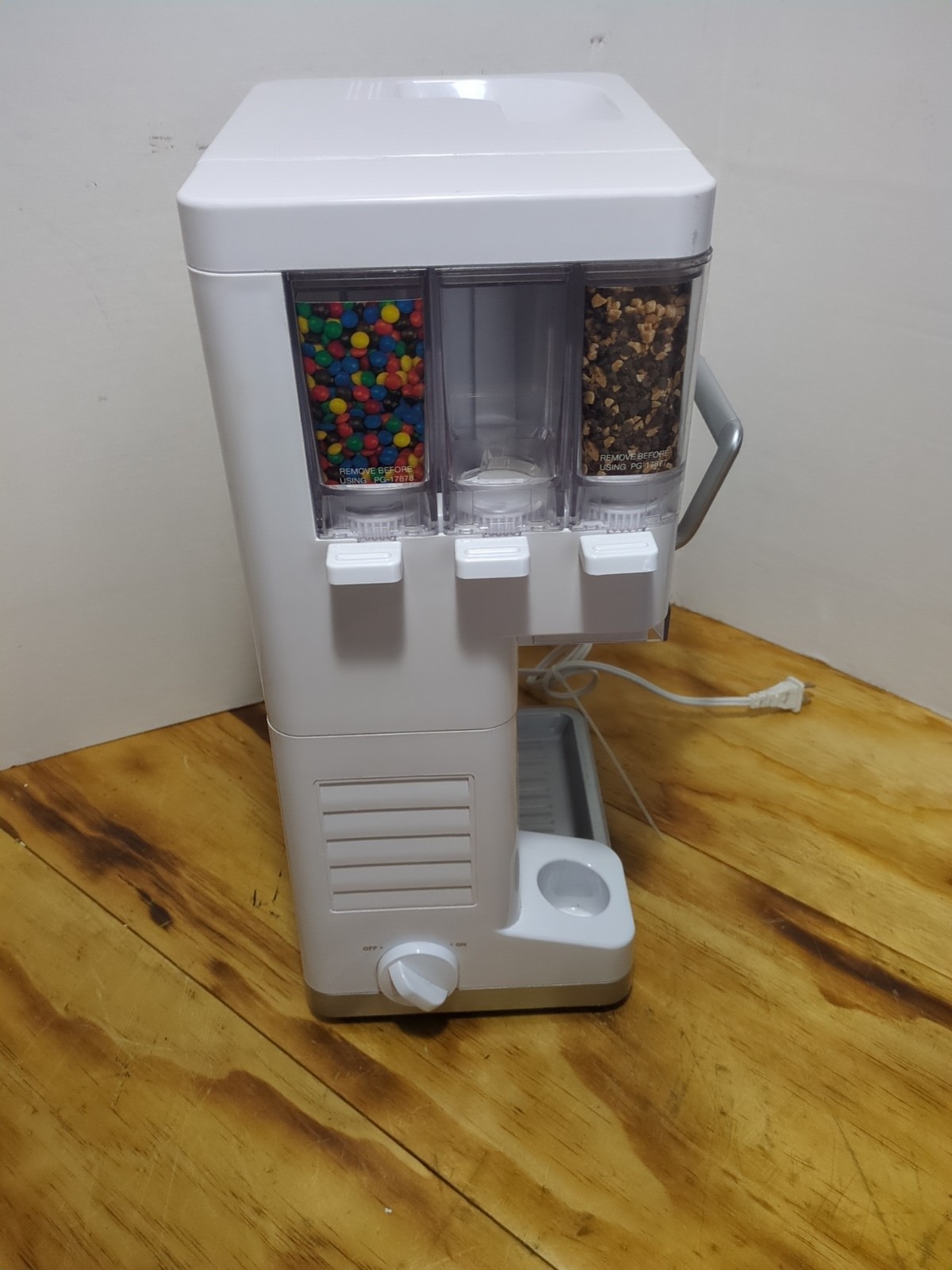 Cuisinart ICE-45 CRM Mix it In Soft Serve Ice Cream Maker White, New, No Box