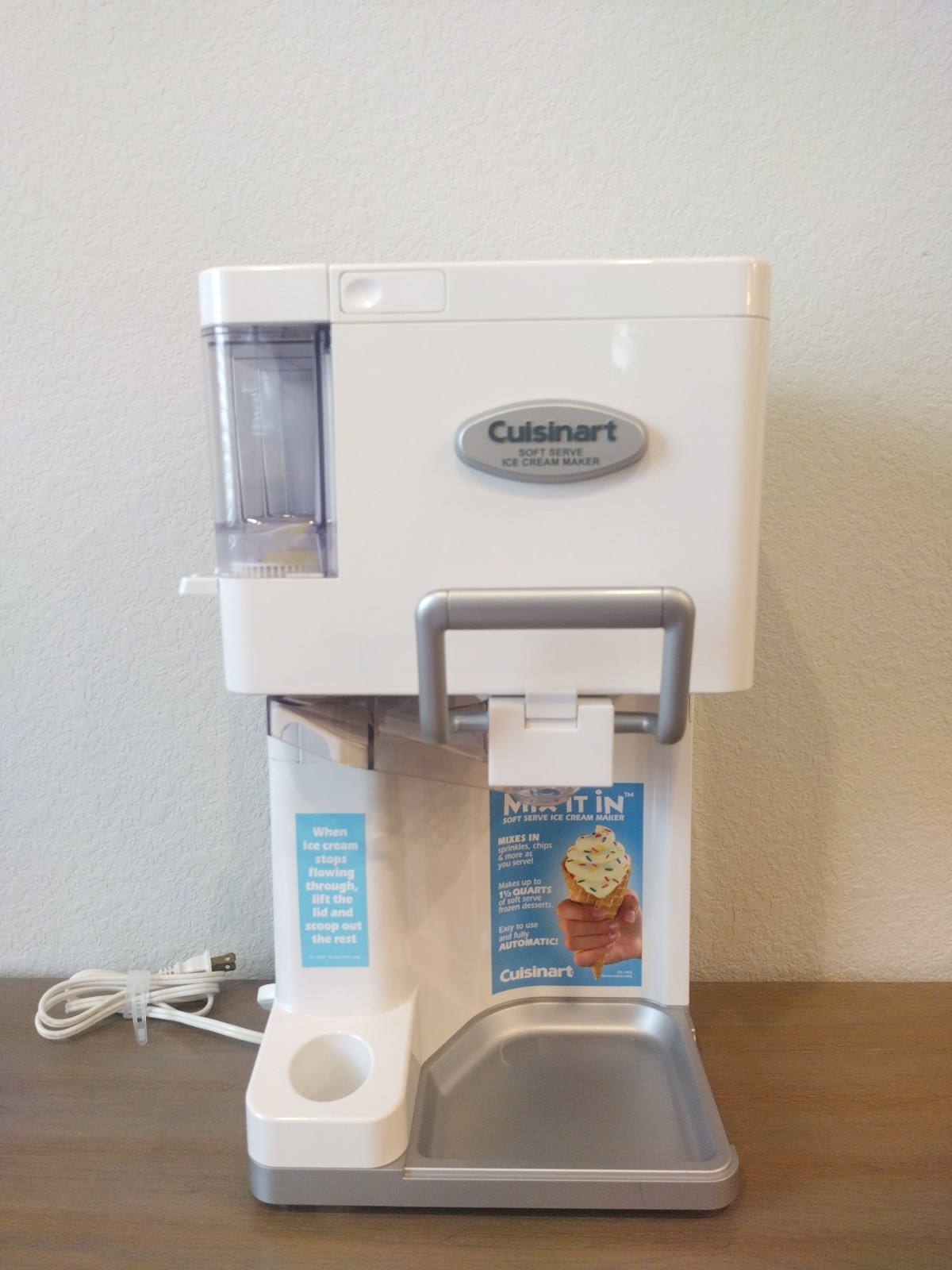 Cuisinart Ice Cream Maker Machine 1.5 Quart Mix It In Soft Serve Yogurt Sorbe