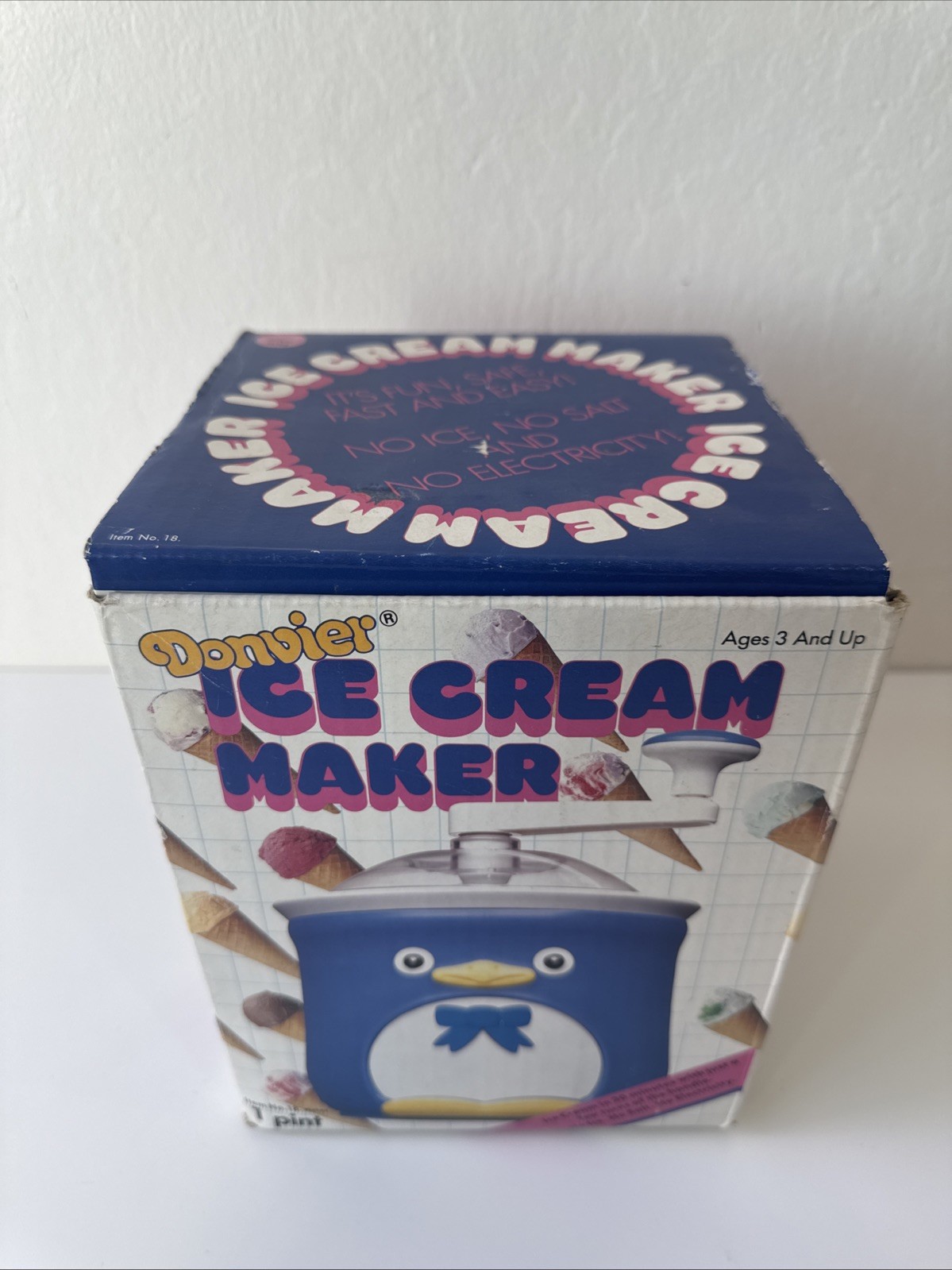 1980s Donvier Chilly the Blue Penguin Manual Hand Crank Ice Cream Maker 1 PINT