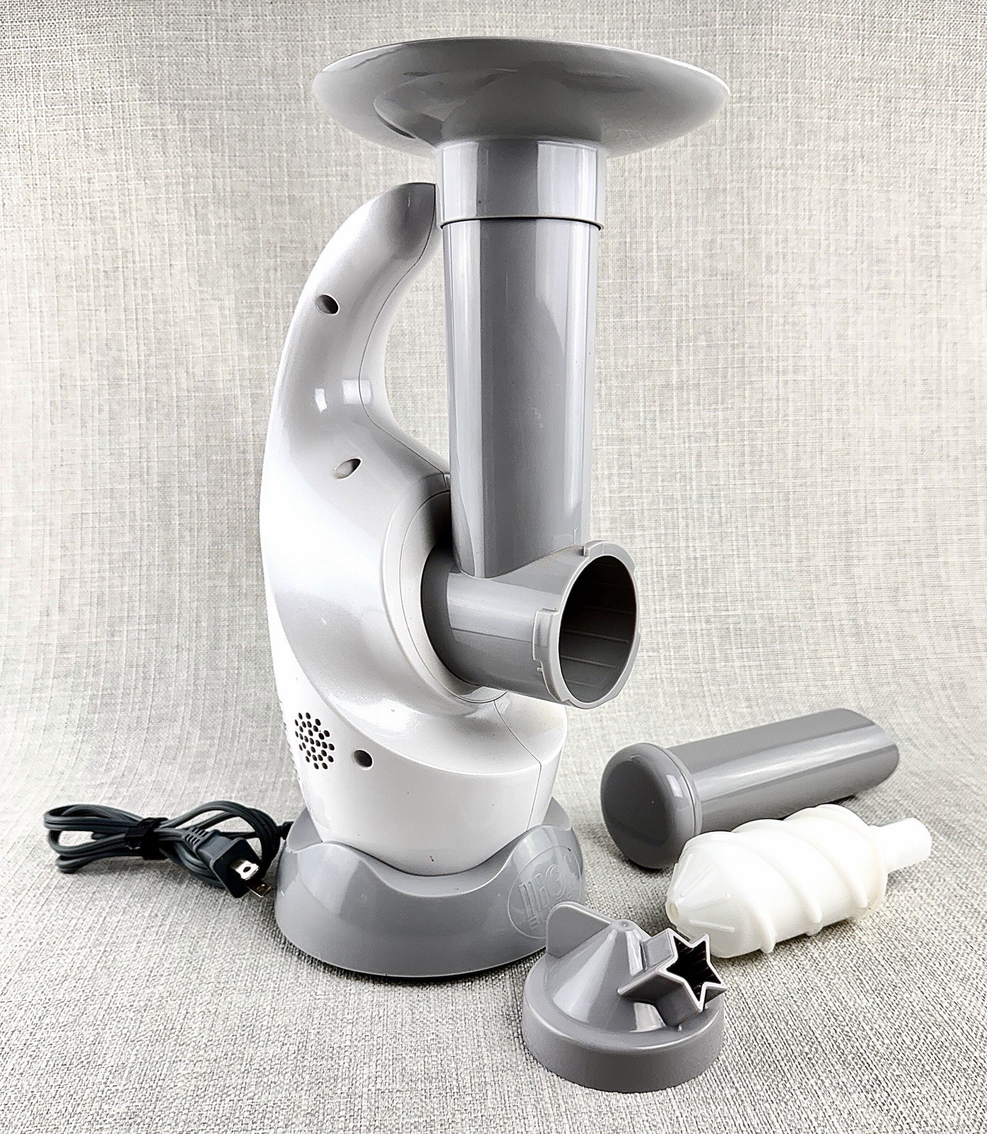 Dessert Bullet DB-0101 Frozen Fruit Dessert Maker Soft Serve Ice Cream Machine