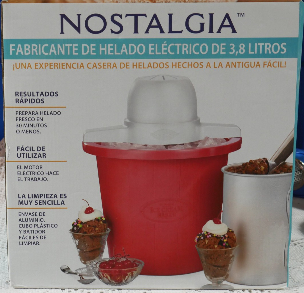 NIB NOSTALGIA 4-QUART ICE CREAM, FROZEN YOGURT, OR GELATO MAKER MODEL C2002