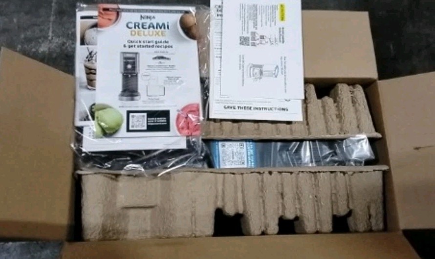 Ninja CREAMi Deluxe 11-in-1 NC501 Ice Cream Frozen Yogurt Machine BRAND NEW