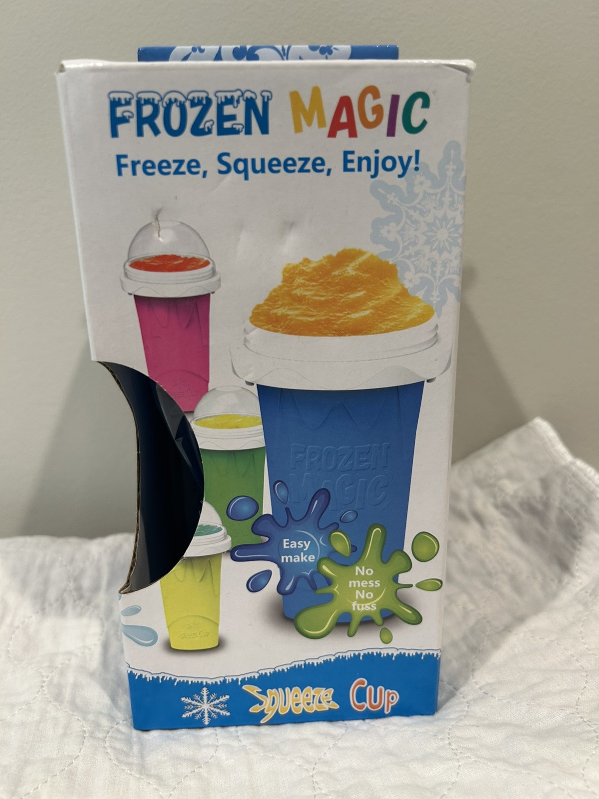 FROZEN MAGIC Squeeze Cup Blue Easy To Make No Mess Summer Treat NIB