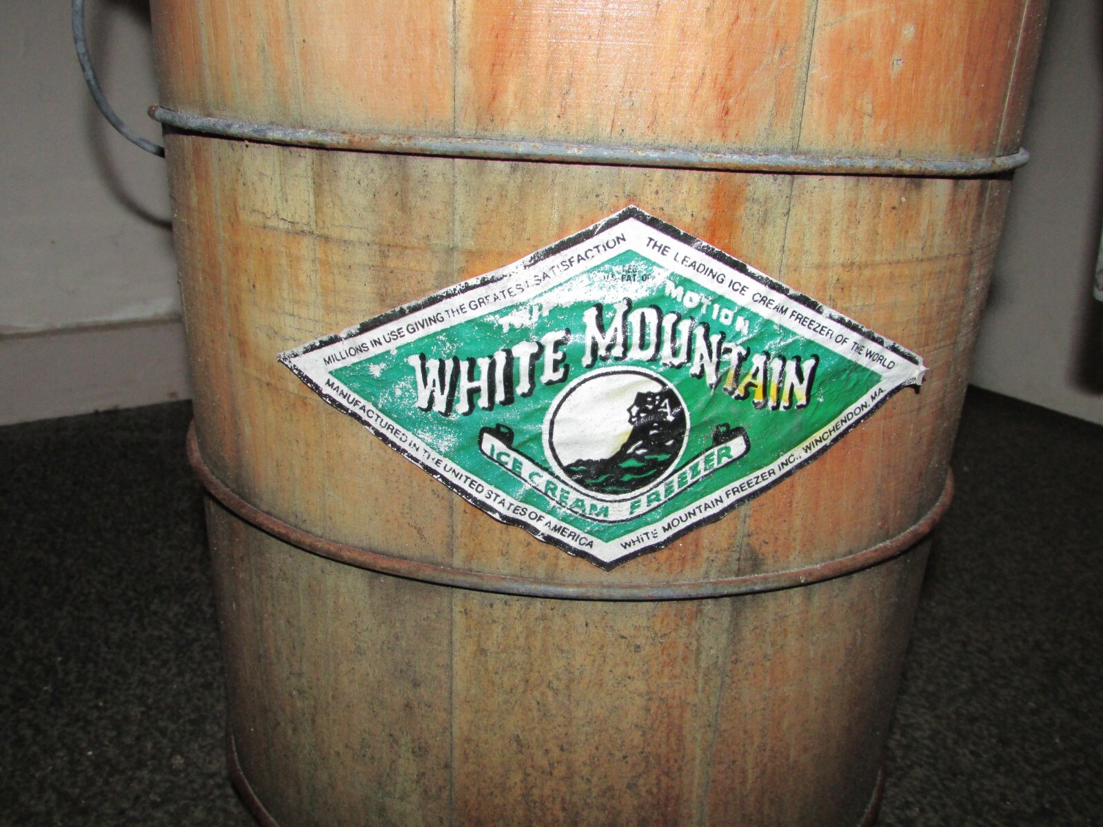Vintage White Mountain Freezer Ice Cream Maker Manual Crank – Wood Bucket – AGED
