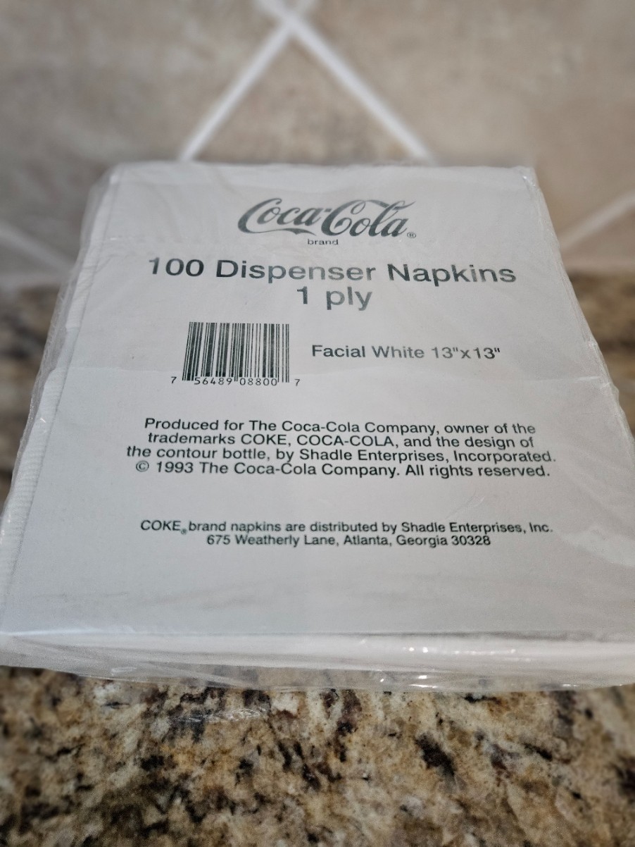 Coca-Cola Float & Slushy Maker Retro Make and large package of vintage napkins